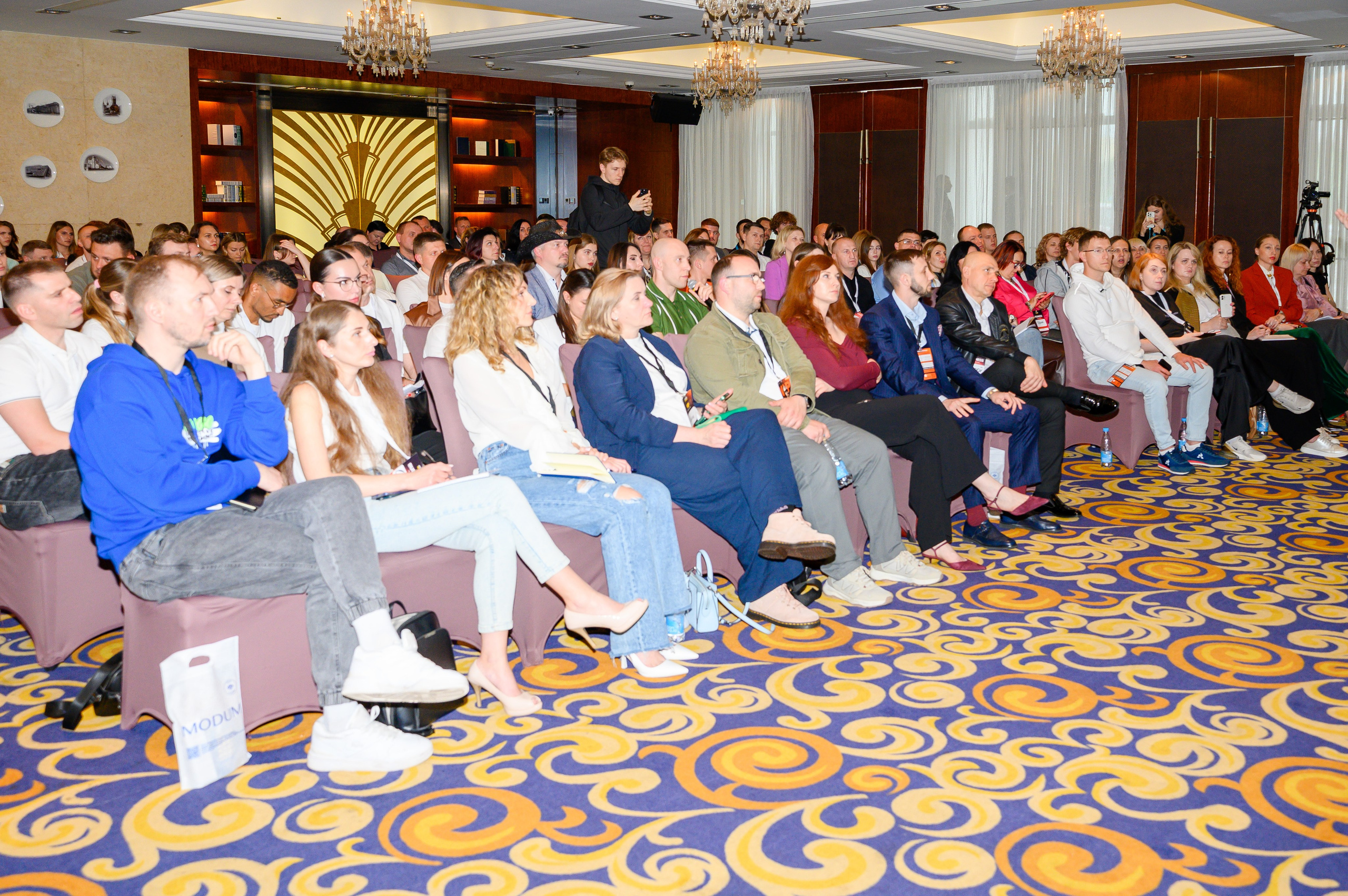 Репортажная съемка с открытия магазина. Фотоуслуги, услуги фотографа, фотографирование важных событий