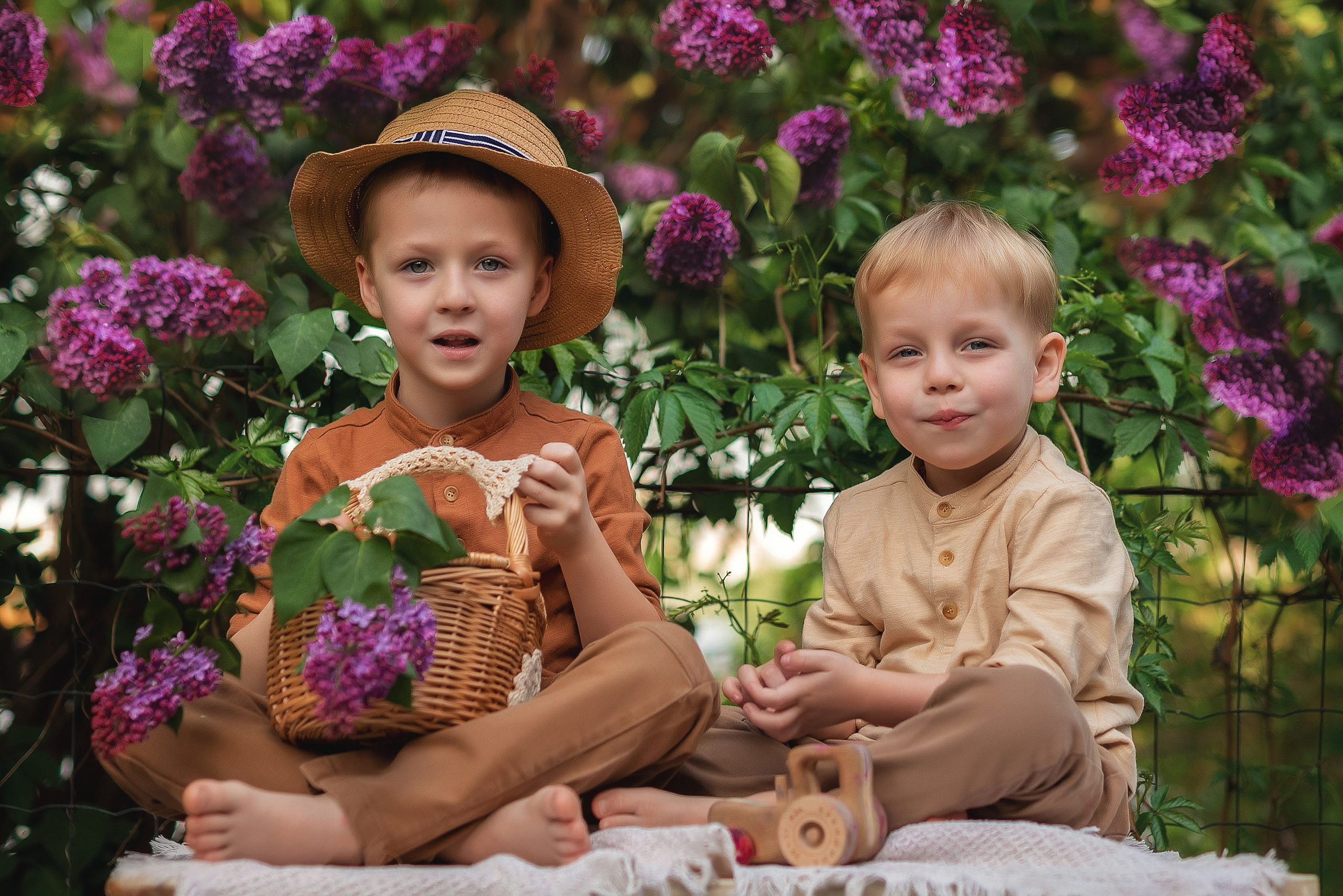 Фотосессия в сирени. Семейный, детский фотограф в Воронеже Анна Никитина