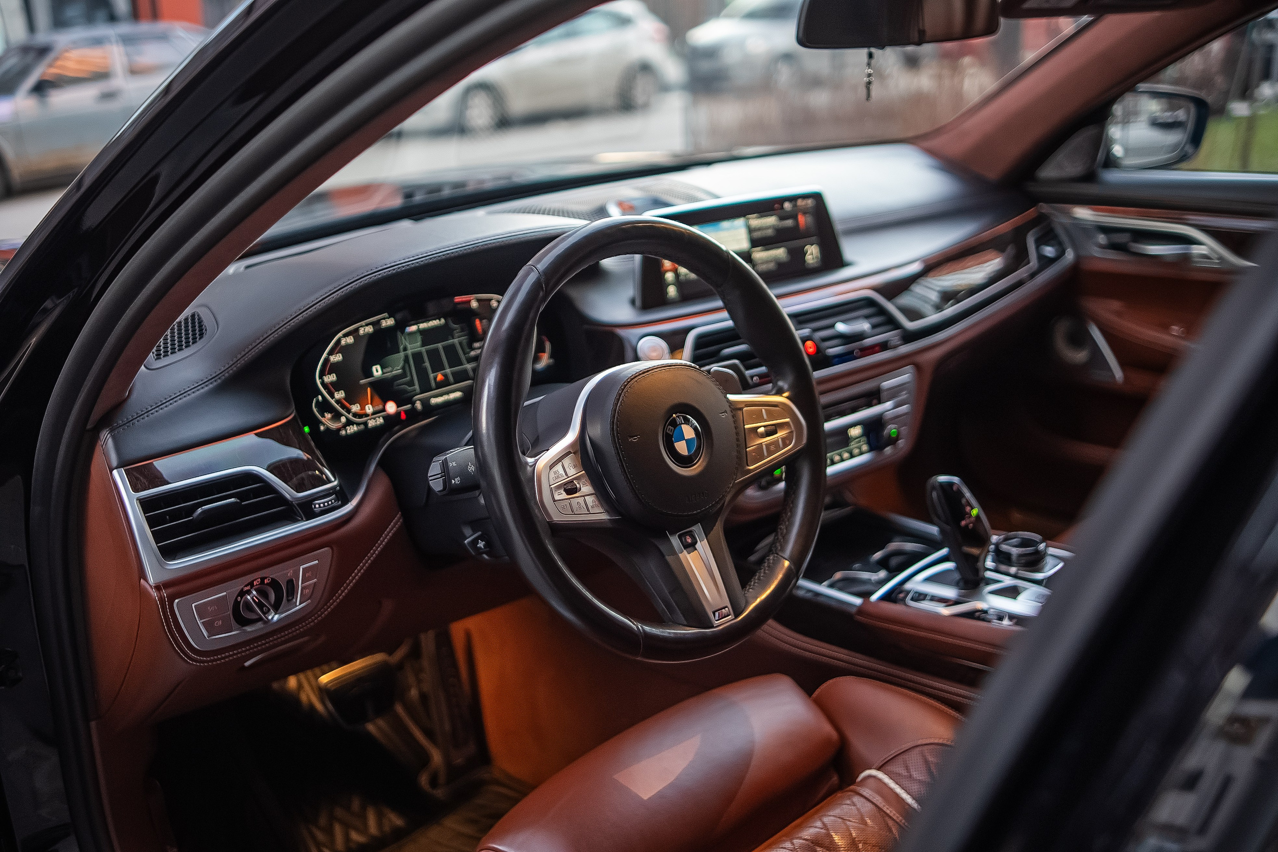 BMW 760Li. Фотограф в Новосибирске Владислав Унтерберг