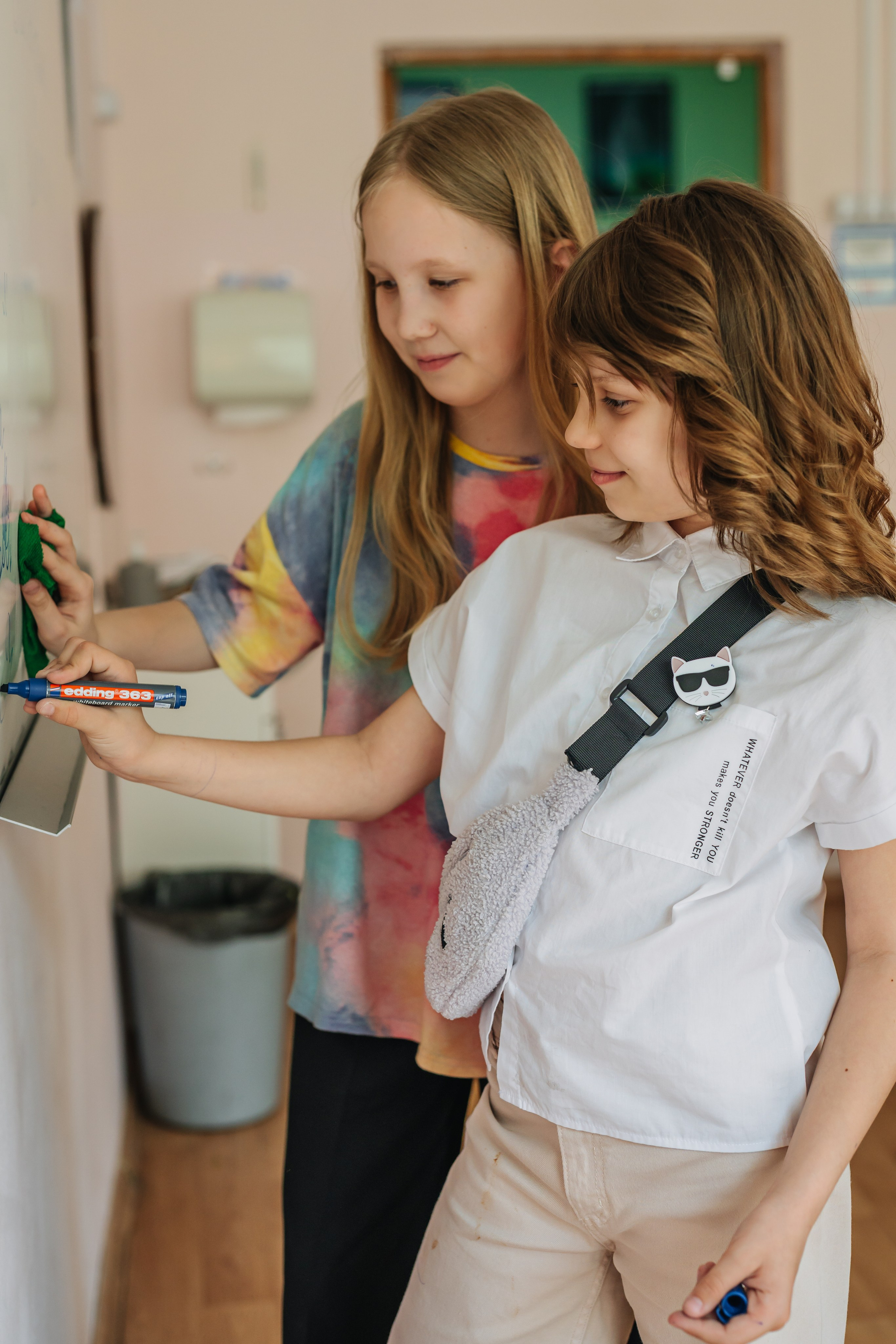 4 класс. Школьные альбомы и альбомы для детского сада. Юлия Осипова. Москва