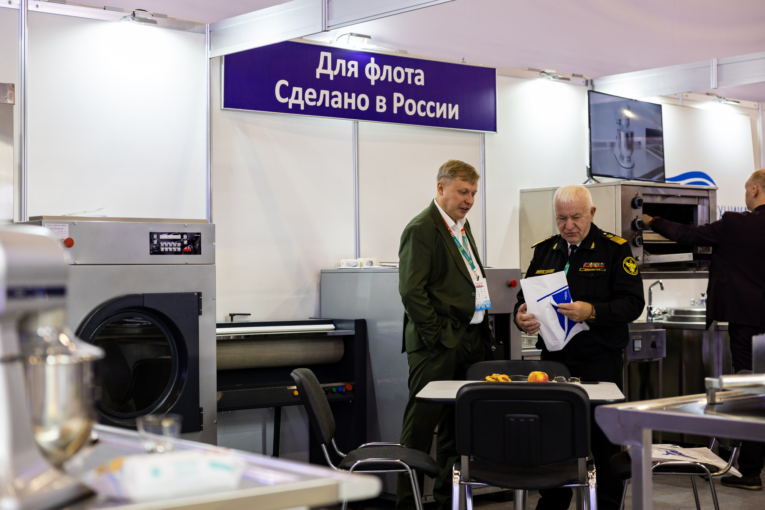 Выставка НЕВА 2025. Репортажный фотограф Санкт-Петербург | Роман Карбышев