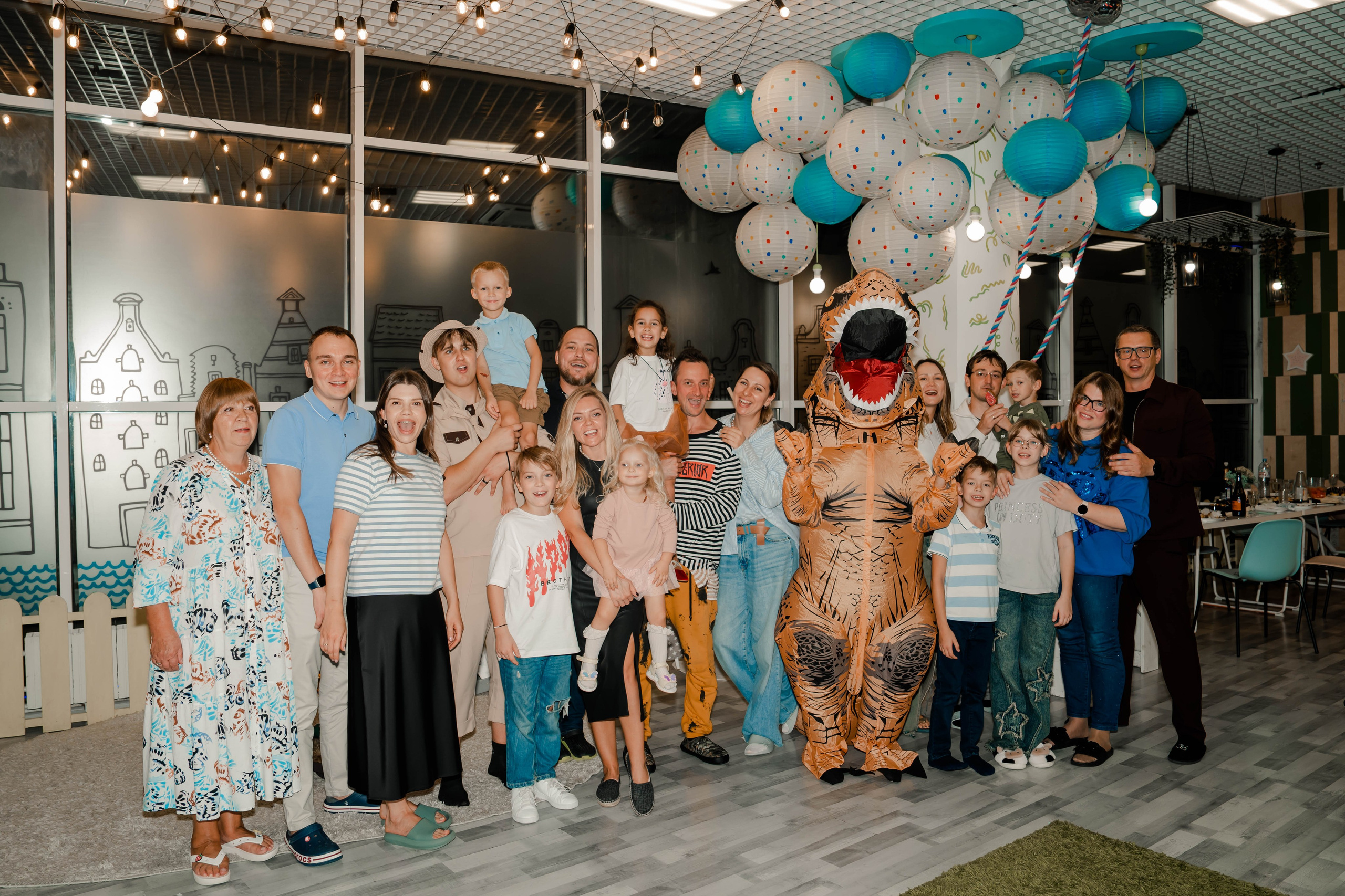 Грозный Тирекс. Крамер Юлиана детский и семейный фотограф