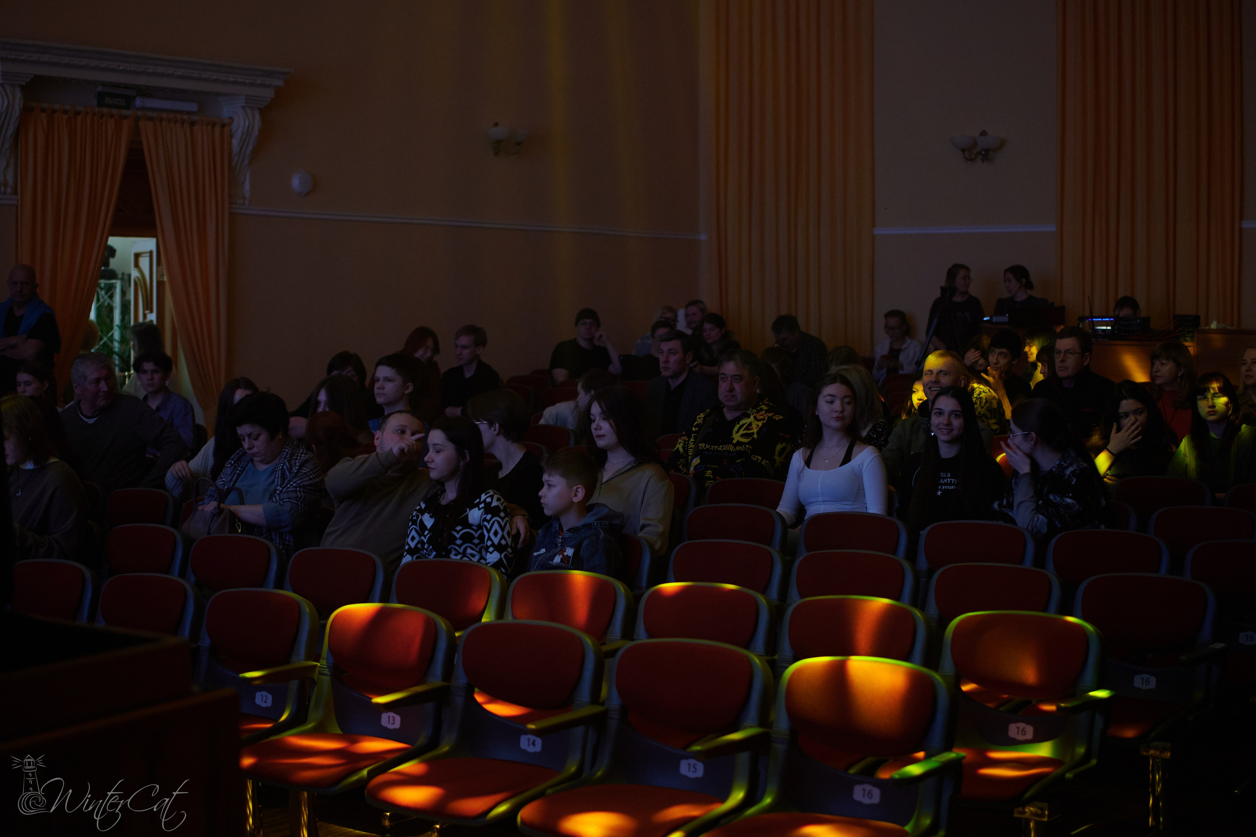 Крик ДК Автотэк. Портретный и репортажный фотограф в Магадане Андрей Нефедов WinterCatPhoto