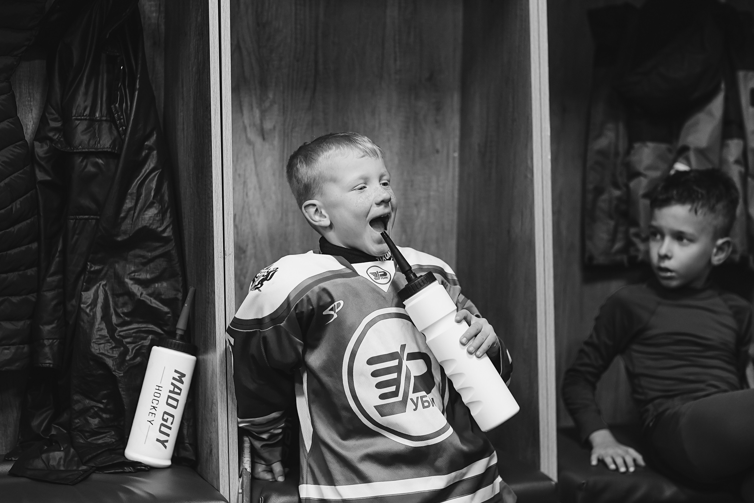 Хоккей тренировка. Семейный фотограф Тюмень, фотограф на роды Салмина Мария