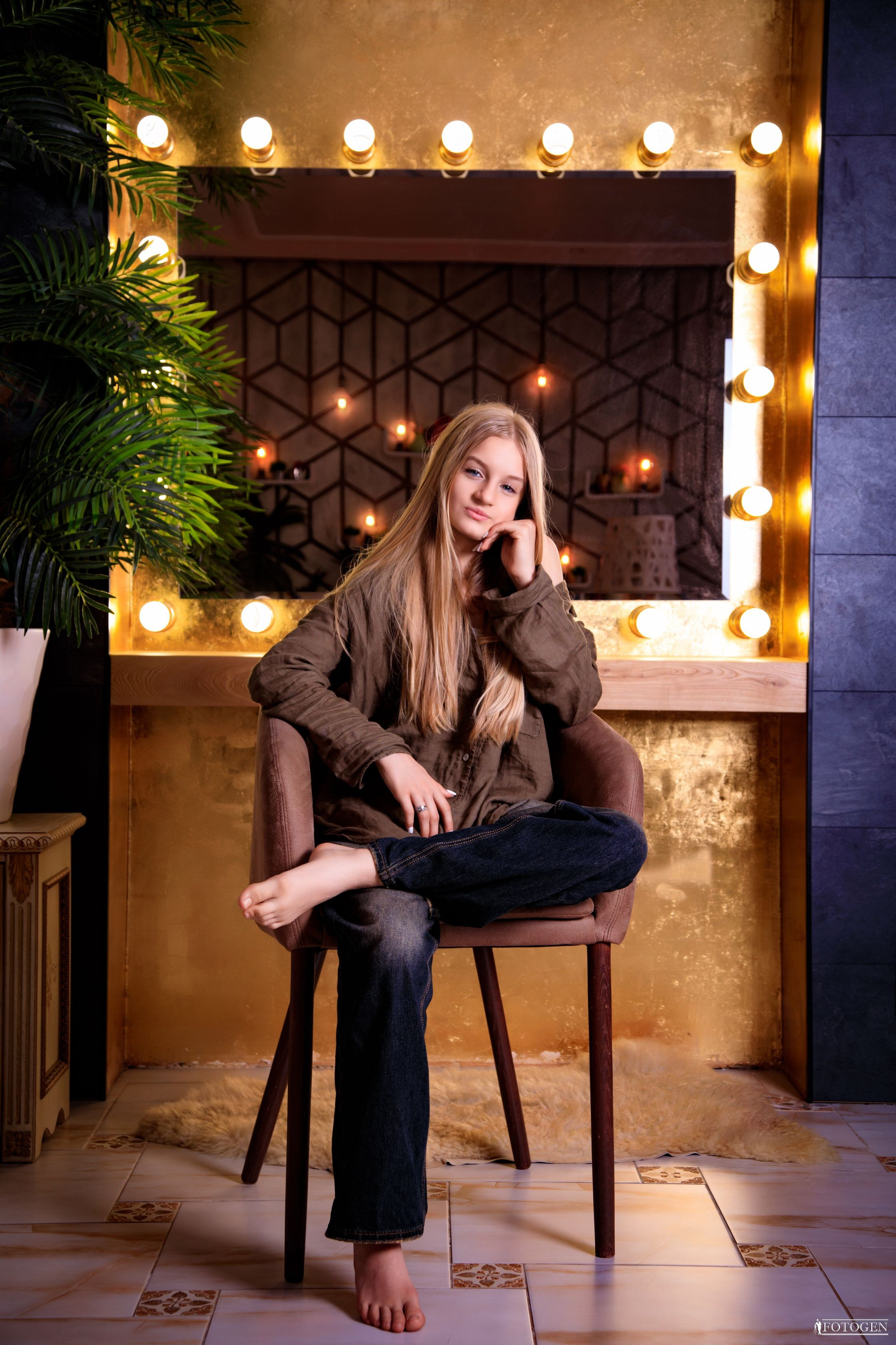 Фотосессия Девочек до 14 лет в Интерьере — Fotogen. Интерьерная фотостудия FOTOGEN г. Краснодар