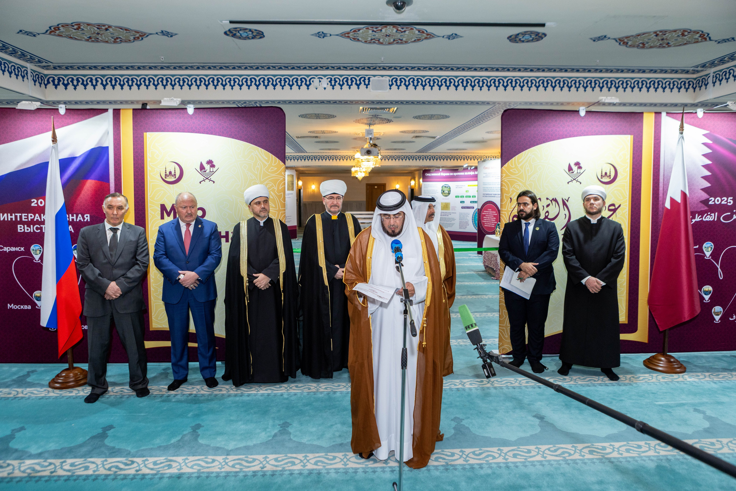 Открытие выставки Мир Корана. Рекламный, предметный, репортажный, семейный фотограф и художник в Москве