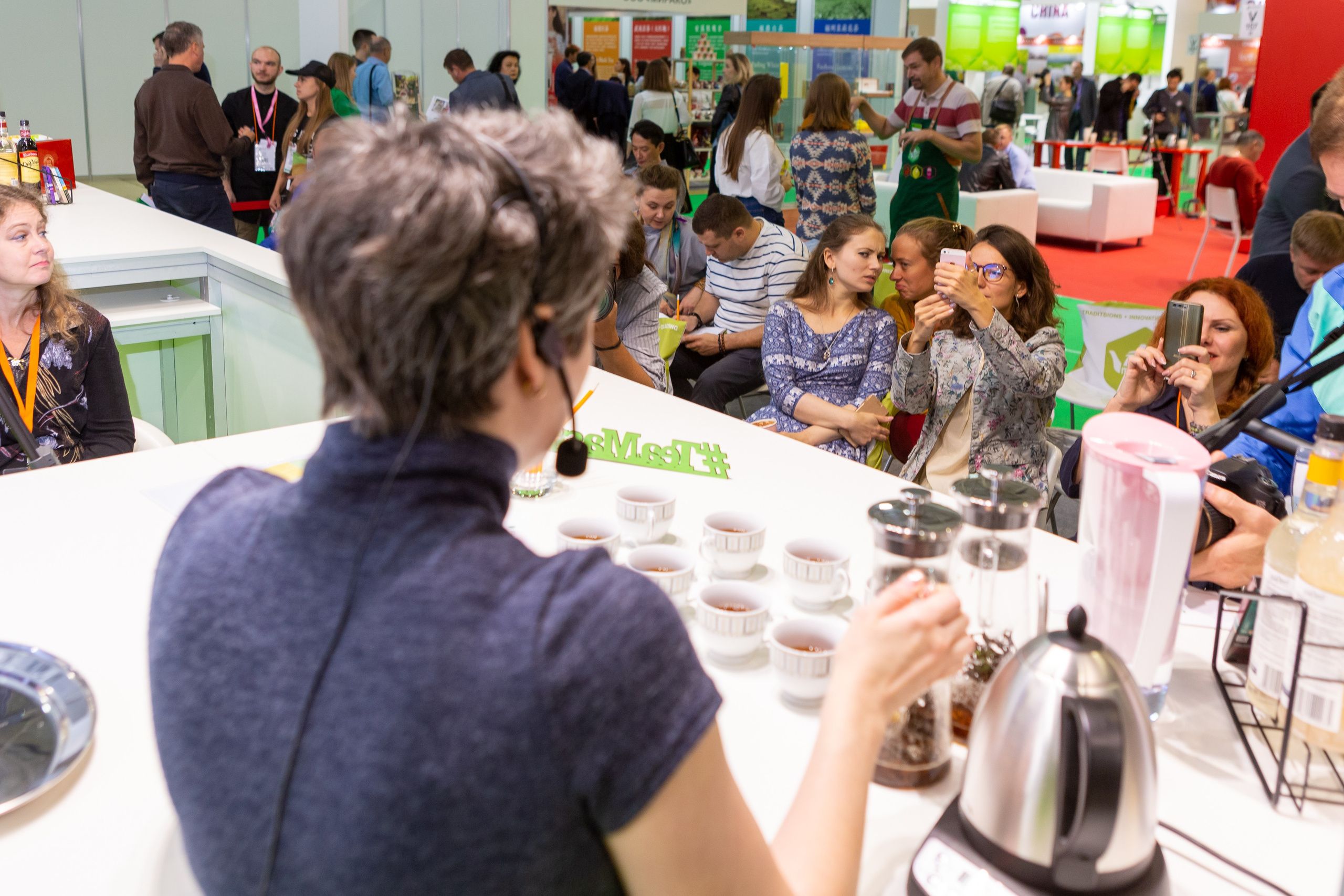 Репортажная фотосъёмка на выставке-конференции World Food Expo. Рекламный, предметный, репортажный, семейный фотограф и художник в Москве