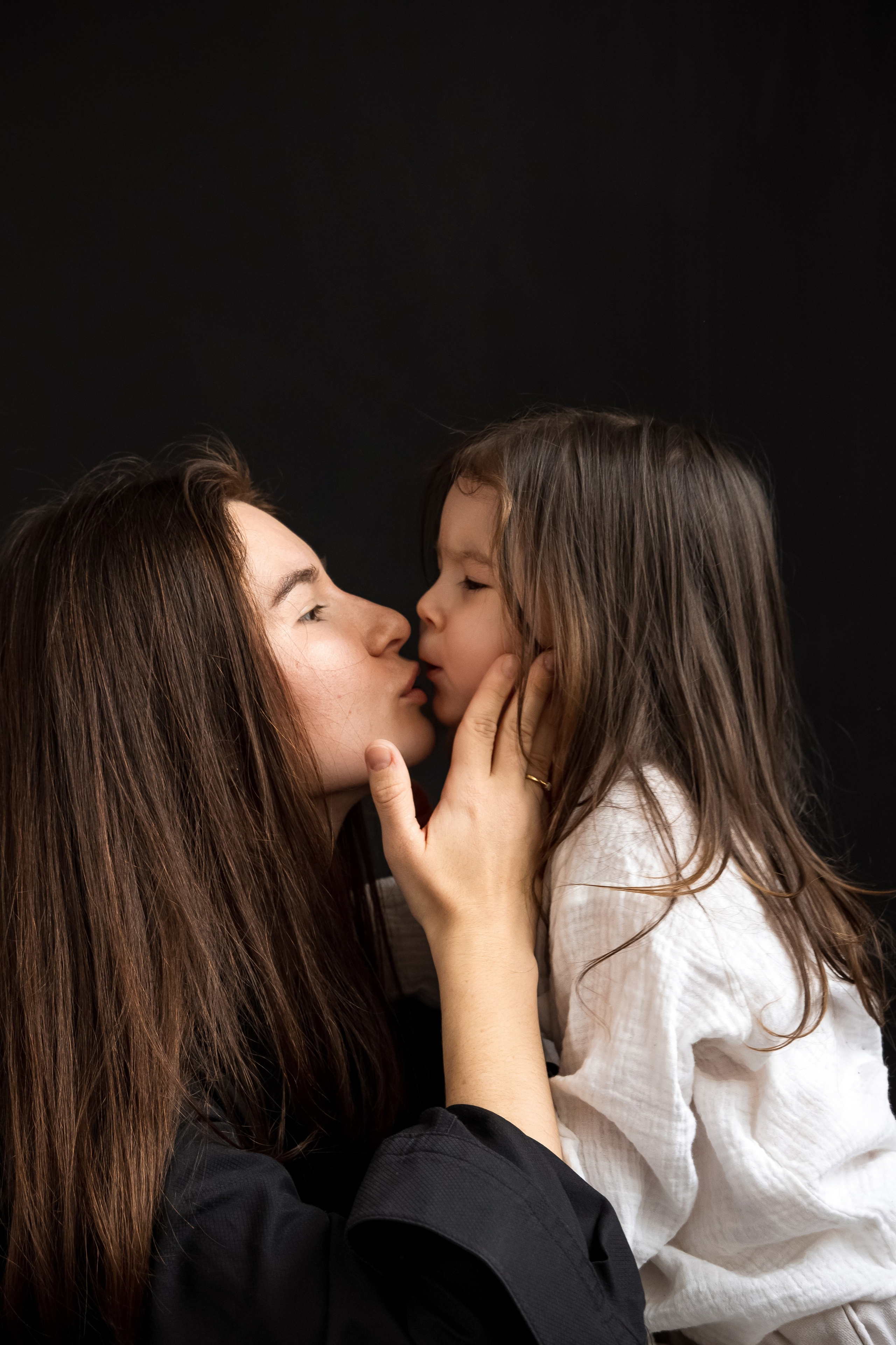 Луиза с семьёй. Свадебный и семейный фотограф в Каспийске Алёна Нурмагомедова