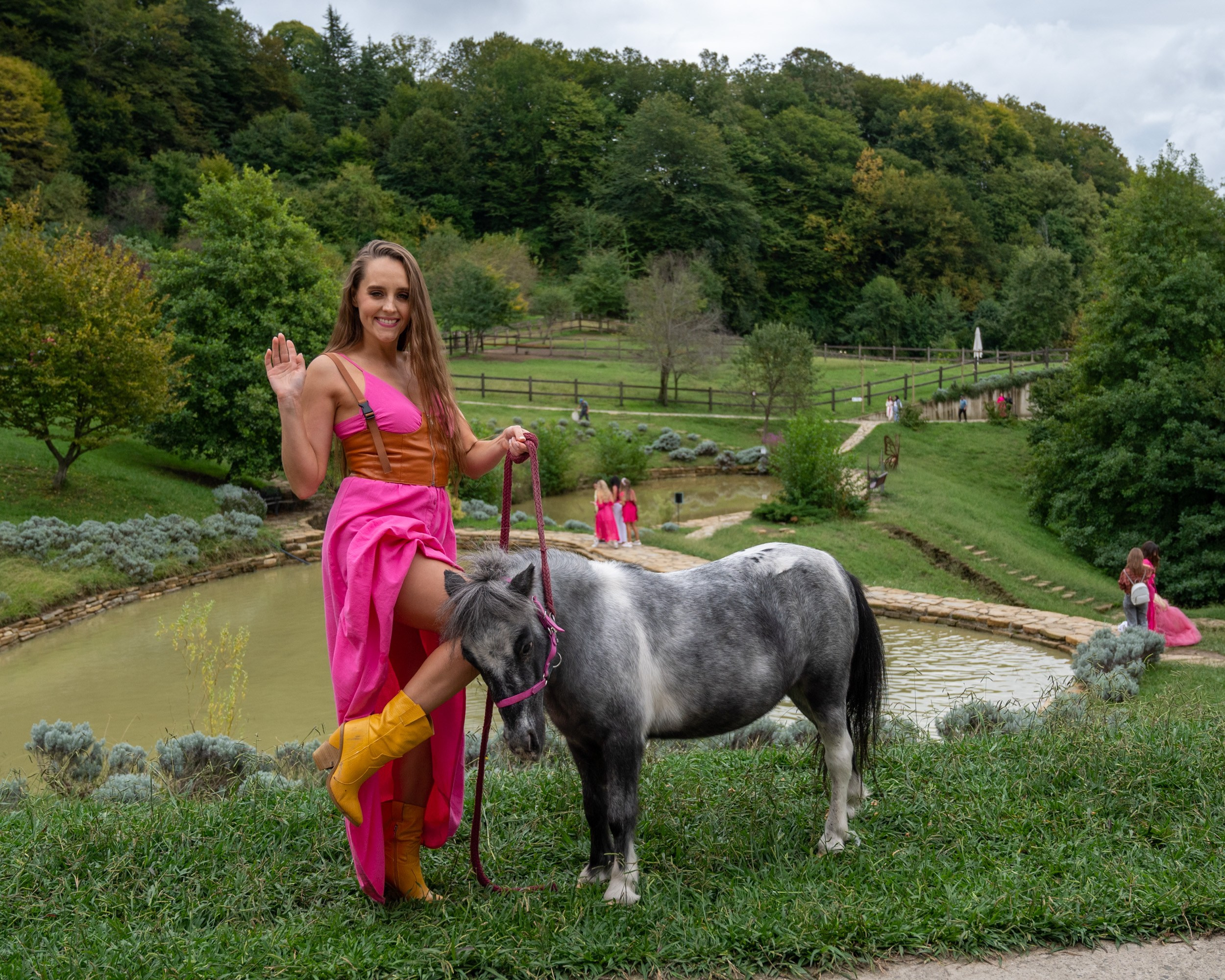 Ферма «ЭКЗАРХО» 03.10.2024 г. Фотографирую счастливых людей в Сочи