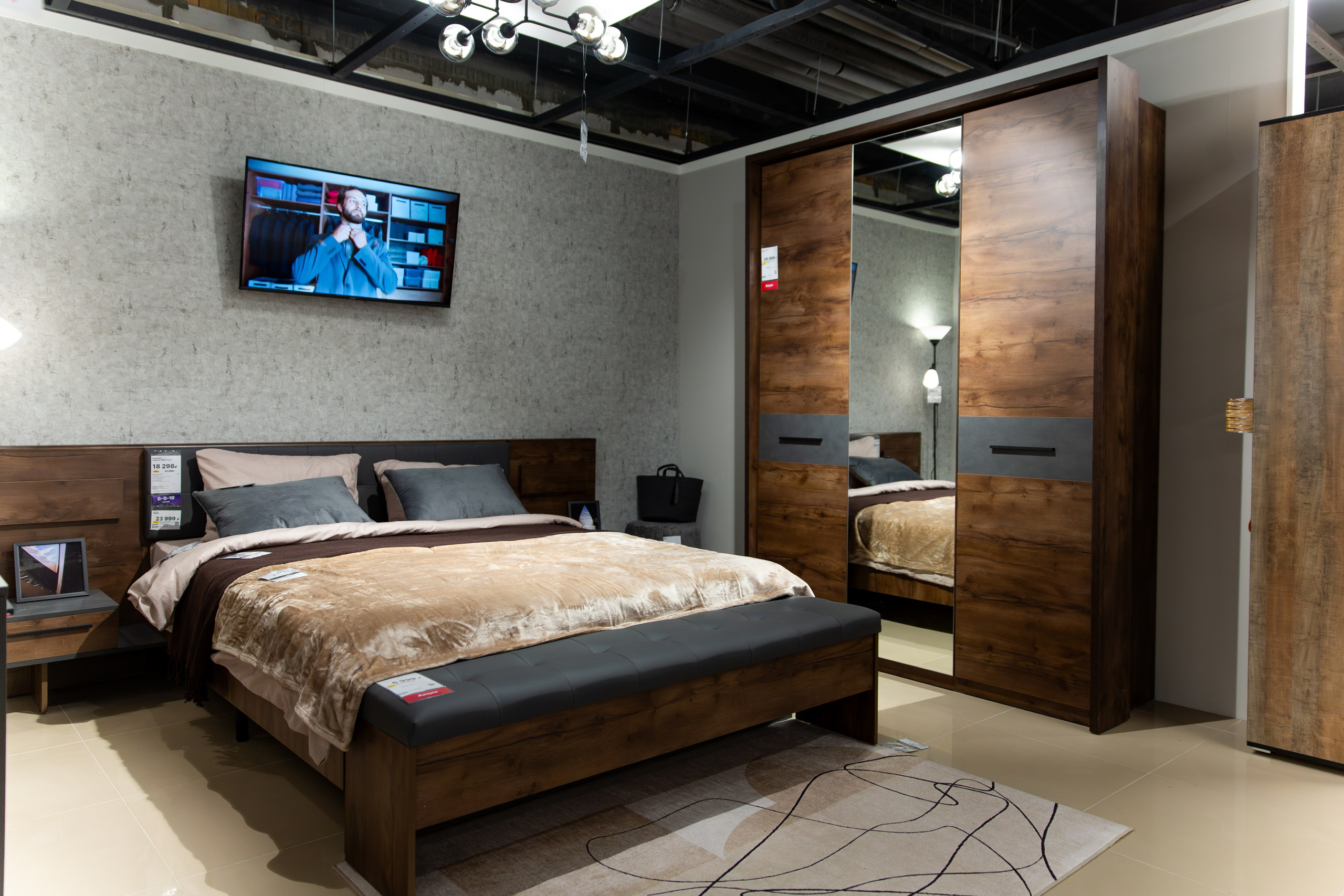 Открытие HOFF. Свадебный и репортажный фотограф в Ярославле Евгений Шовдин