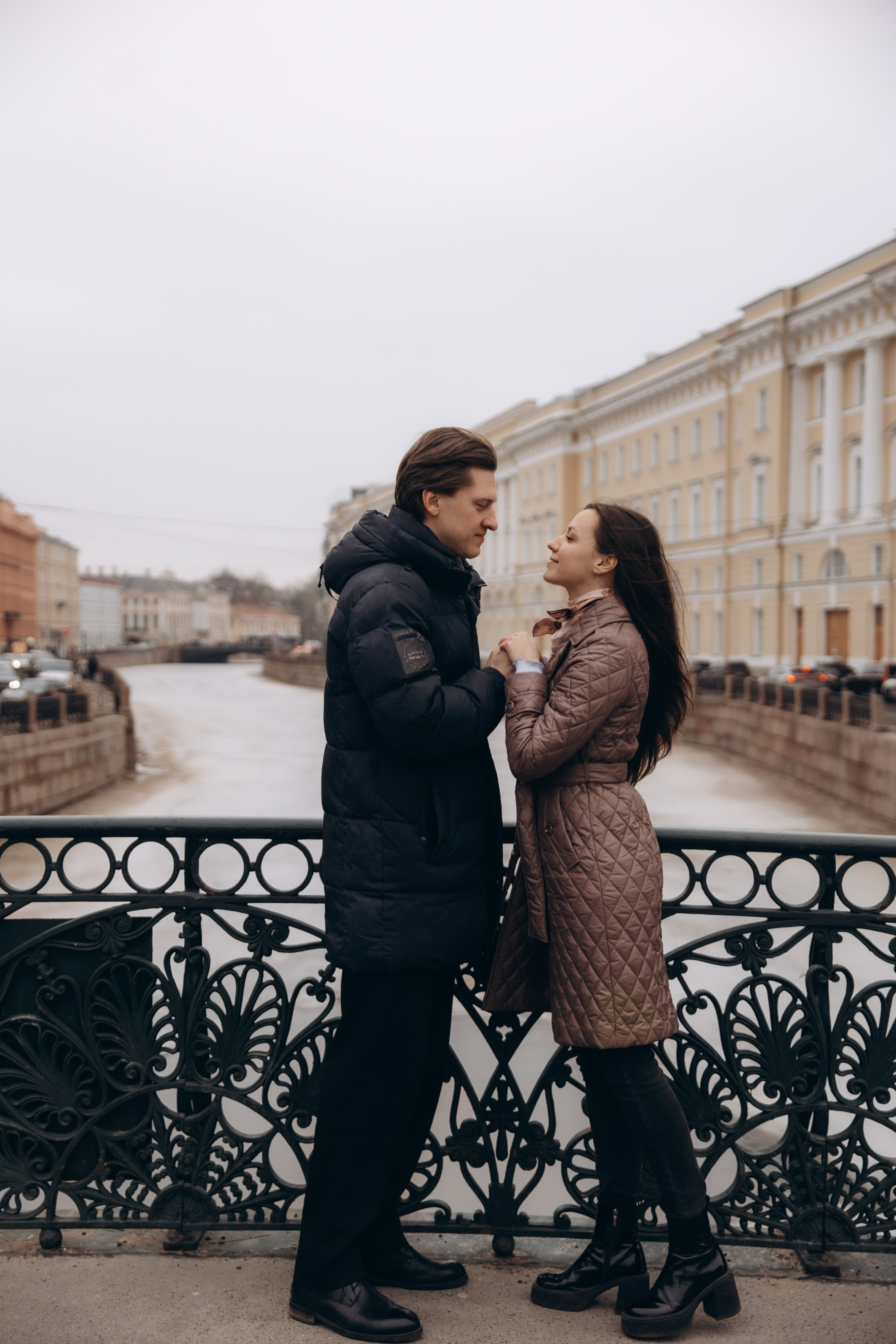 Прогулка по дворцовой площади, Зимний дворец, Миллионная. Фотограф в Санкт-Петербурге Разиля Идиятуллина