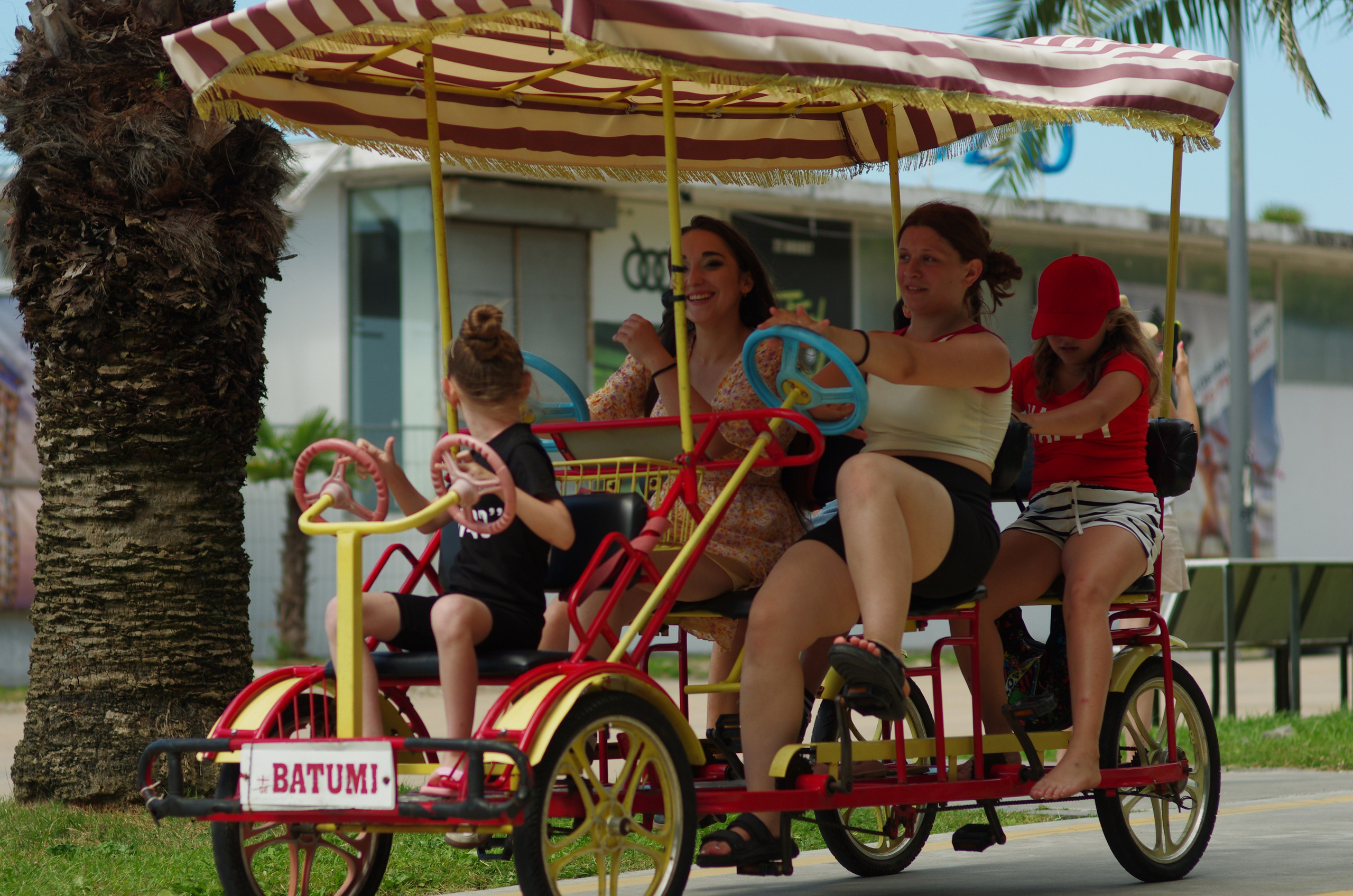 Батуми с ლილე. Портретный фотограф Денис Милютин