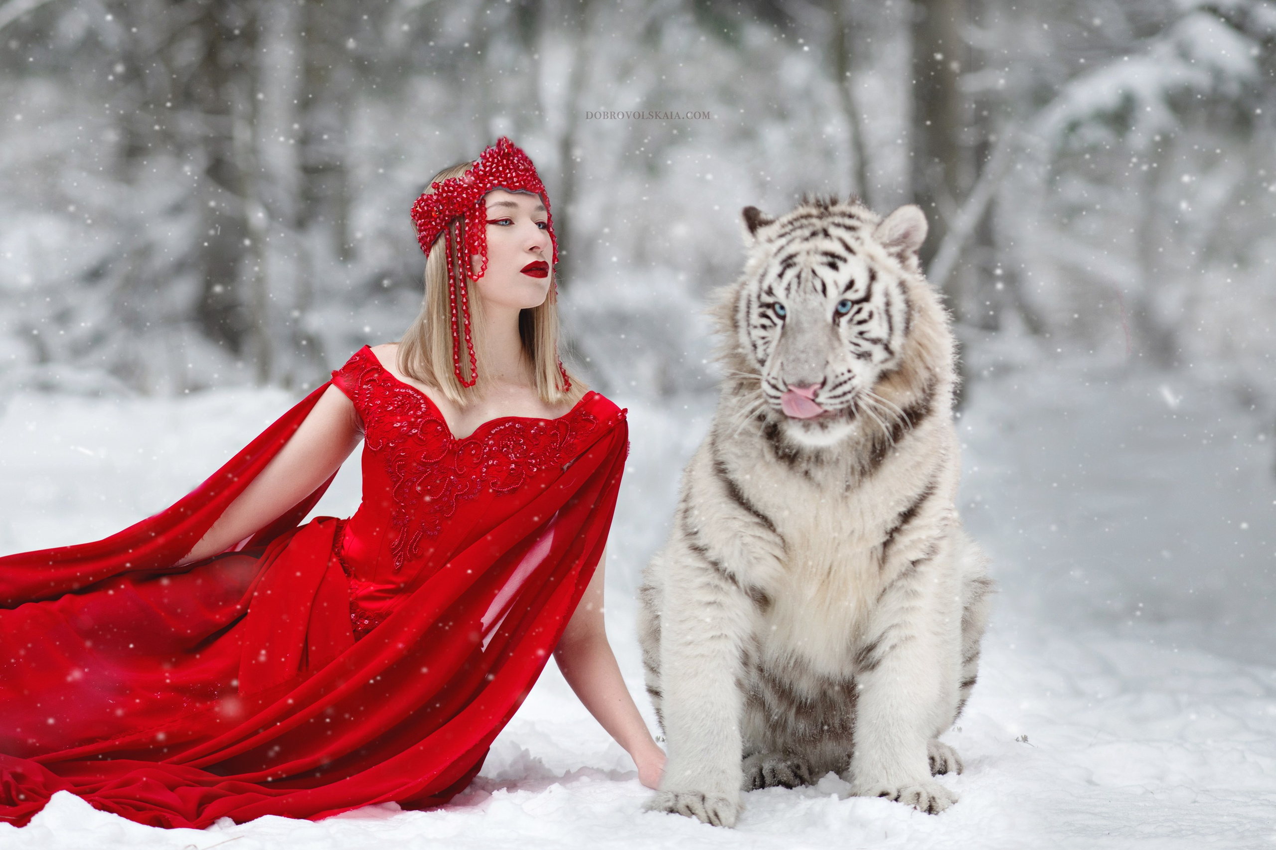 Дана. Русские народные костюмы в Москве