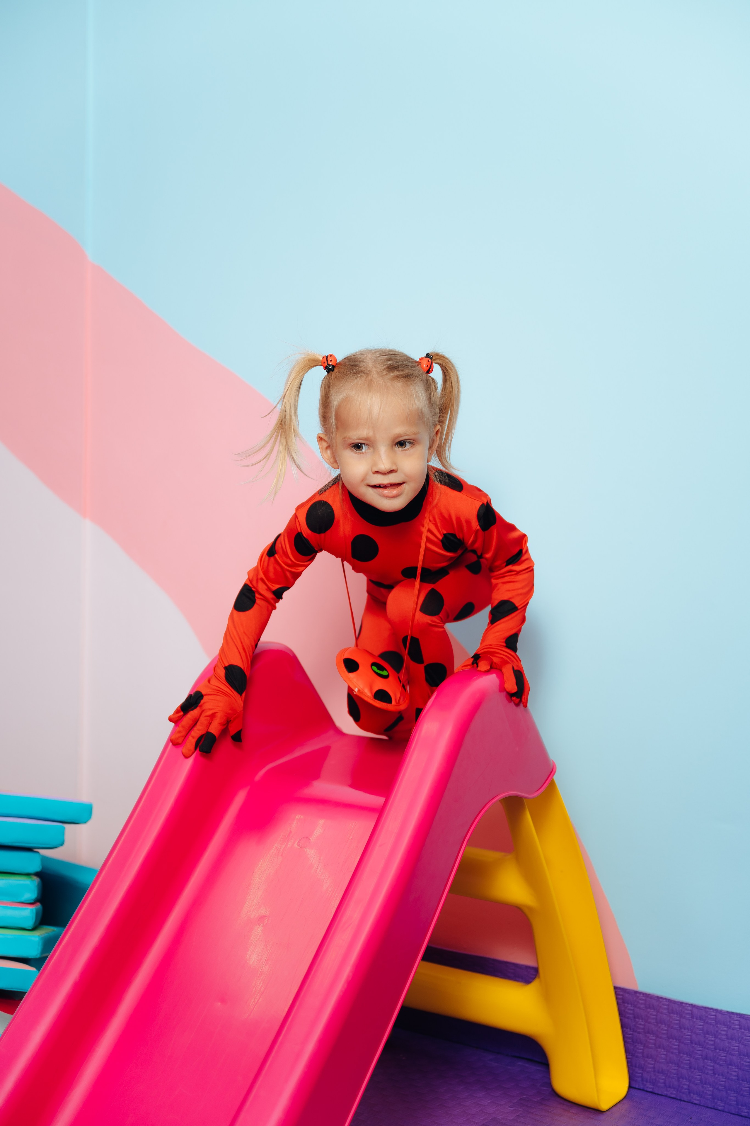 Праздник Льва в Мультифокс. Детский и семейный фотограф Катерина Мишина