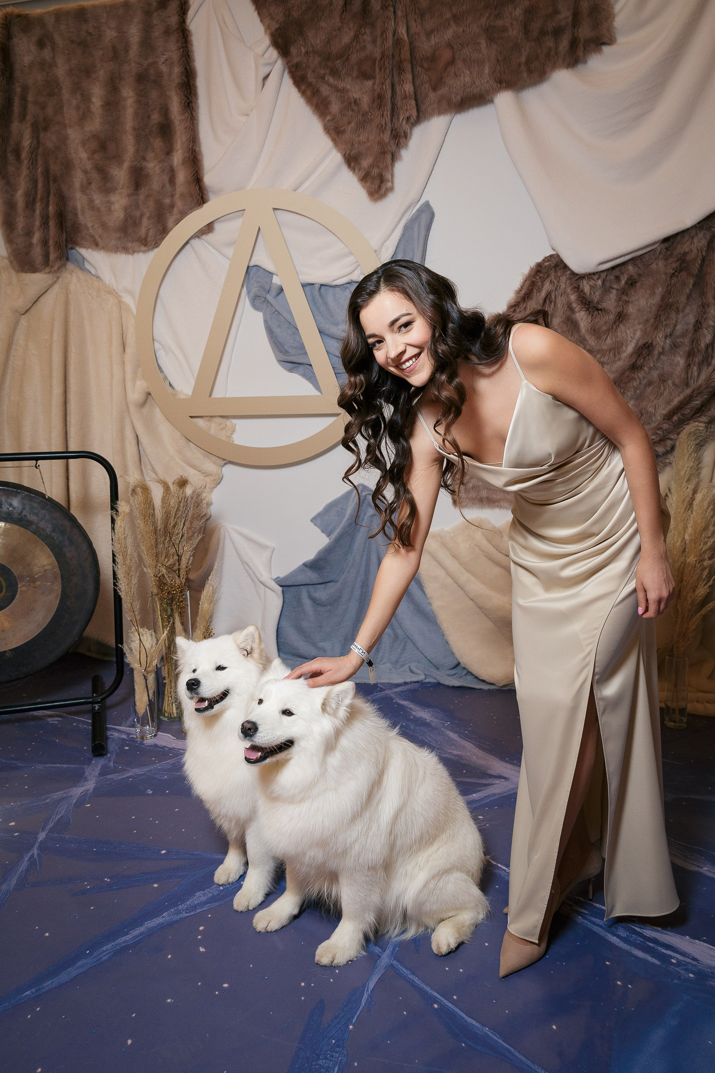 День рождения клуба «Деньги» 6 лет 2025. Репортажный Фотограф Александр Назаров. Москва и М.О