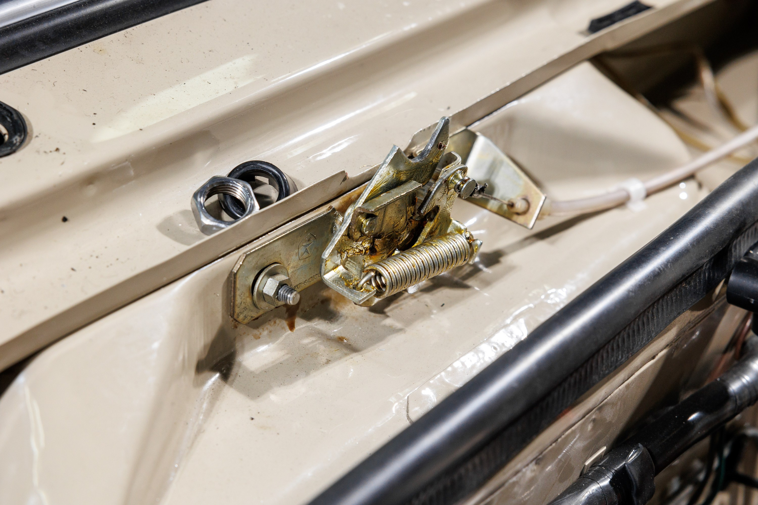 Автомобильная фотосъемка ВАЗ 2101 после реставрации в Бюро "Наследие"