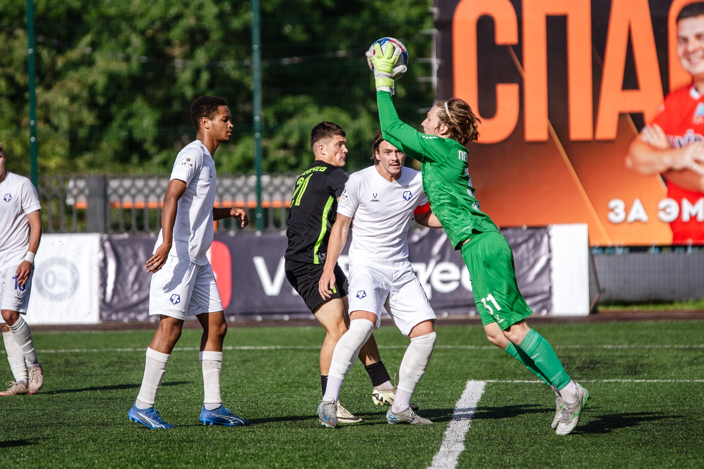 Первенство России по футболу LEON-Вторая лига Б | ФК Иркутск — Чертаново (Москва) | 24.08.25. Фотограф в Иркутске Евгения Айвазова