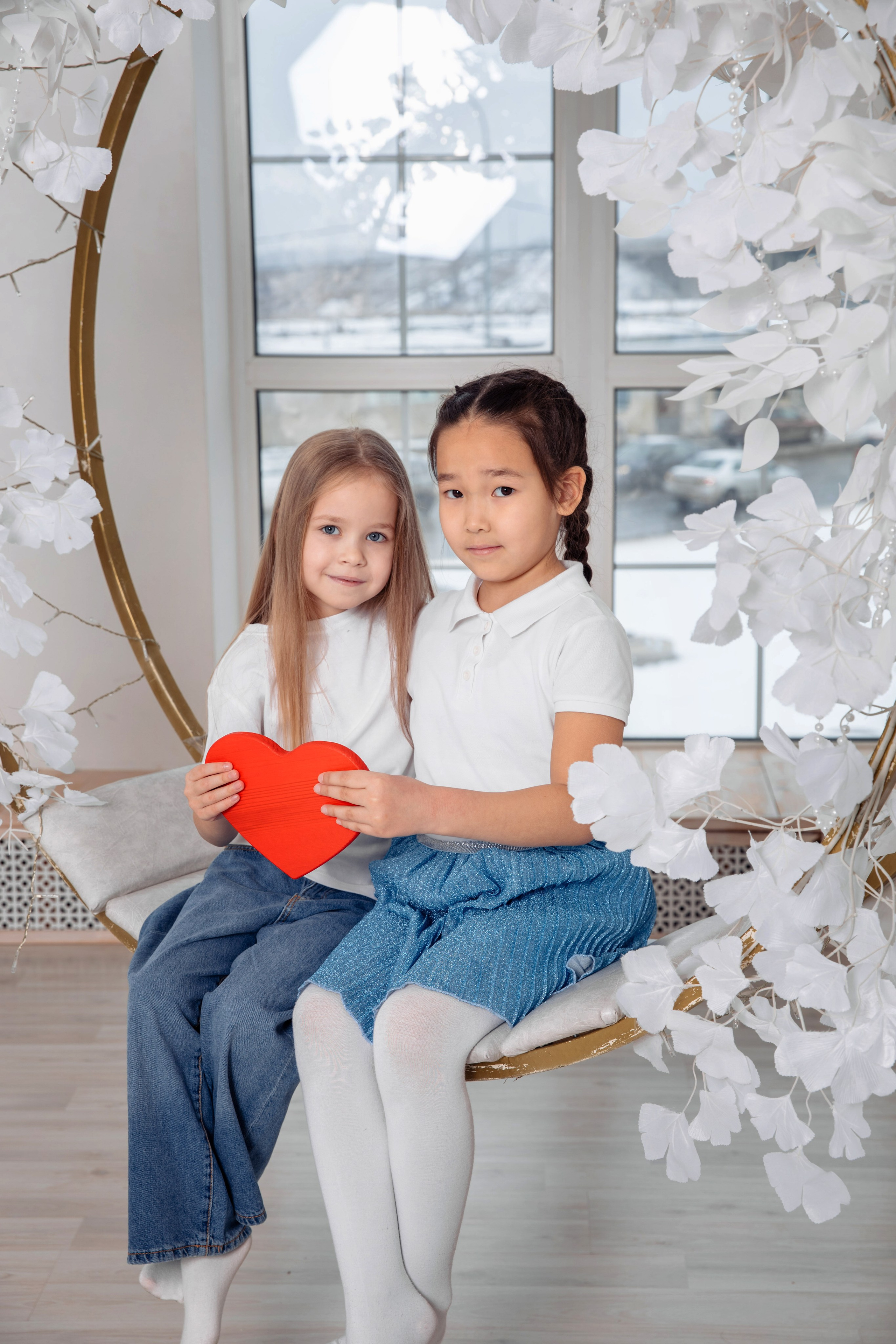 Детские сады. Выпускные школьные фото­альбомы для школ и детских садов в Волгограде и Волжском