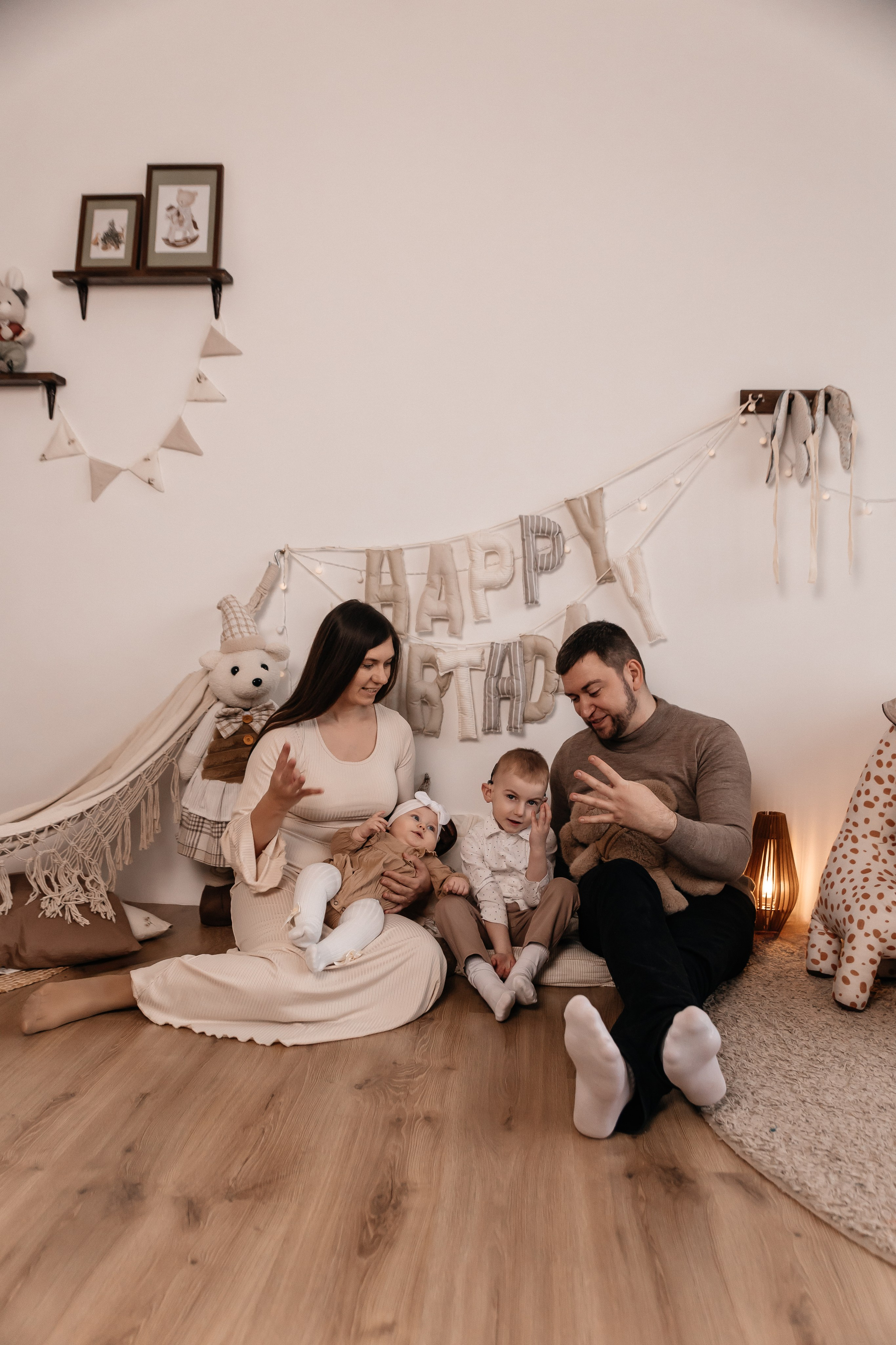 Наталия, Сергей, Максим и Настя. Семейный фотограф Минск Усова Ольга