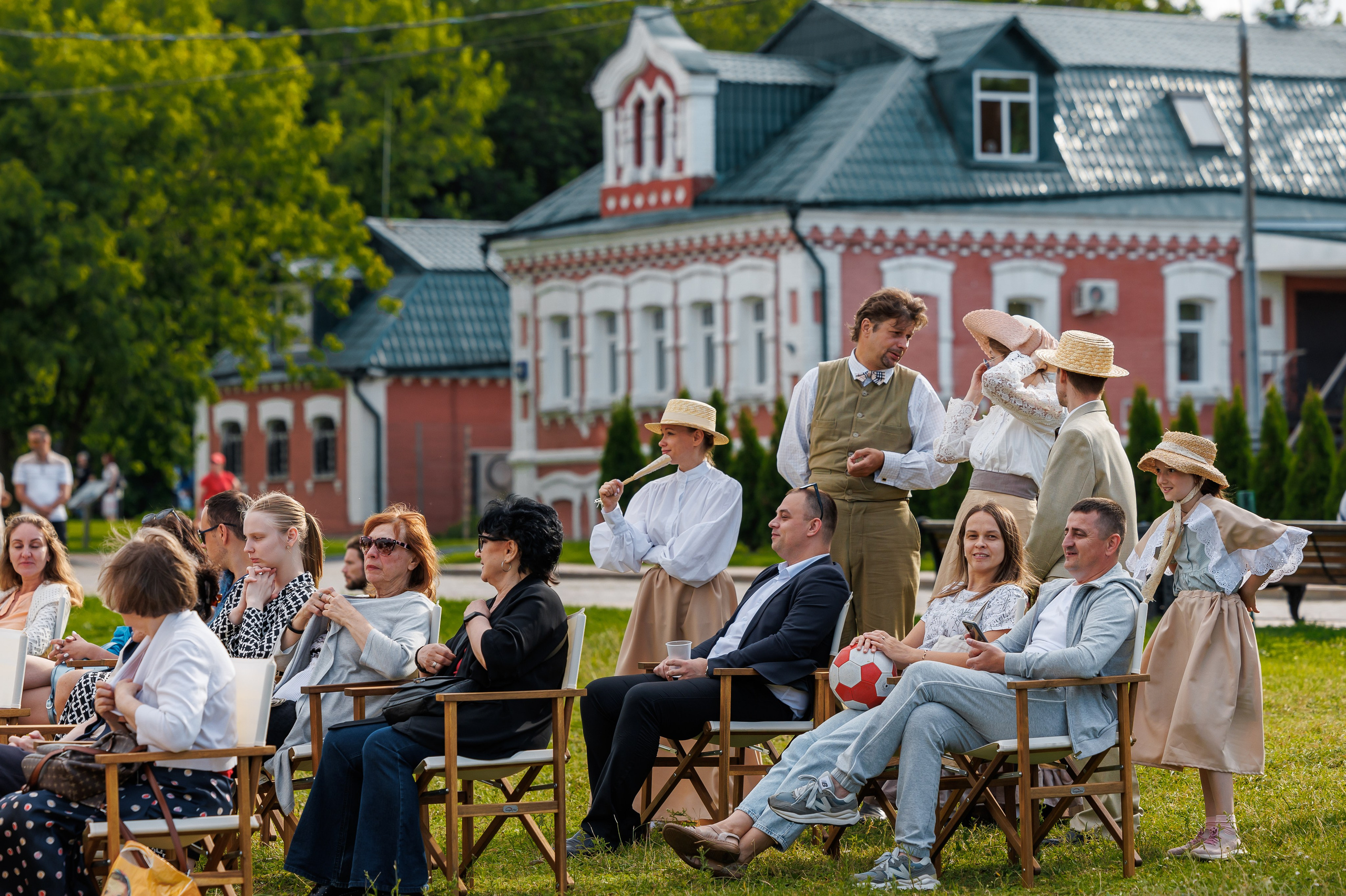Городской фестиваль «Усадьбы Москвы. Городская дача». Репортажный фотограф в Москве Екатерина Якель