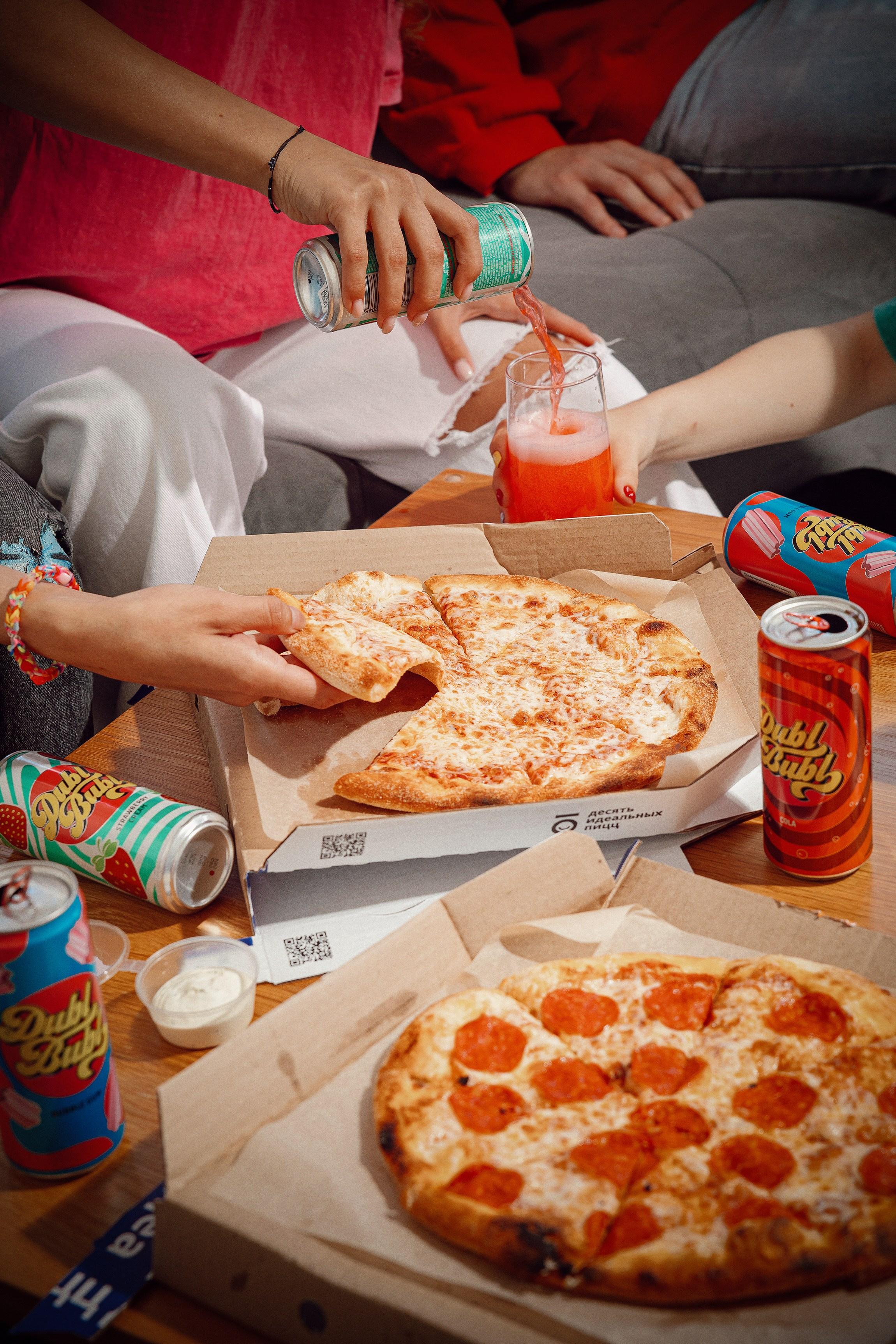 Продуктовая съемка Красногорск, фотосъёмка товара, съемка на маркетплейсы, контент для соцсетей, рекламная съемка напитков, фудфотограф Москва и СЗАО, Митино, Истра, Нахабино, сет дизайн, rich контент, съемка продукта с моделью молодежью, продуктовая съемка в стилистике тусовки, вспышка в лоб