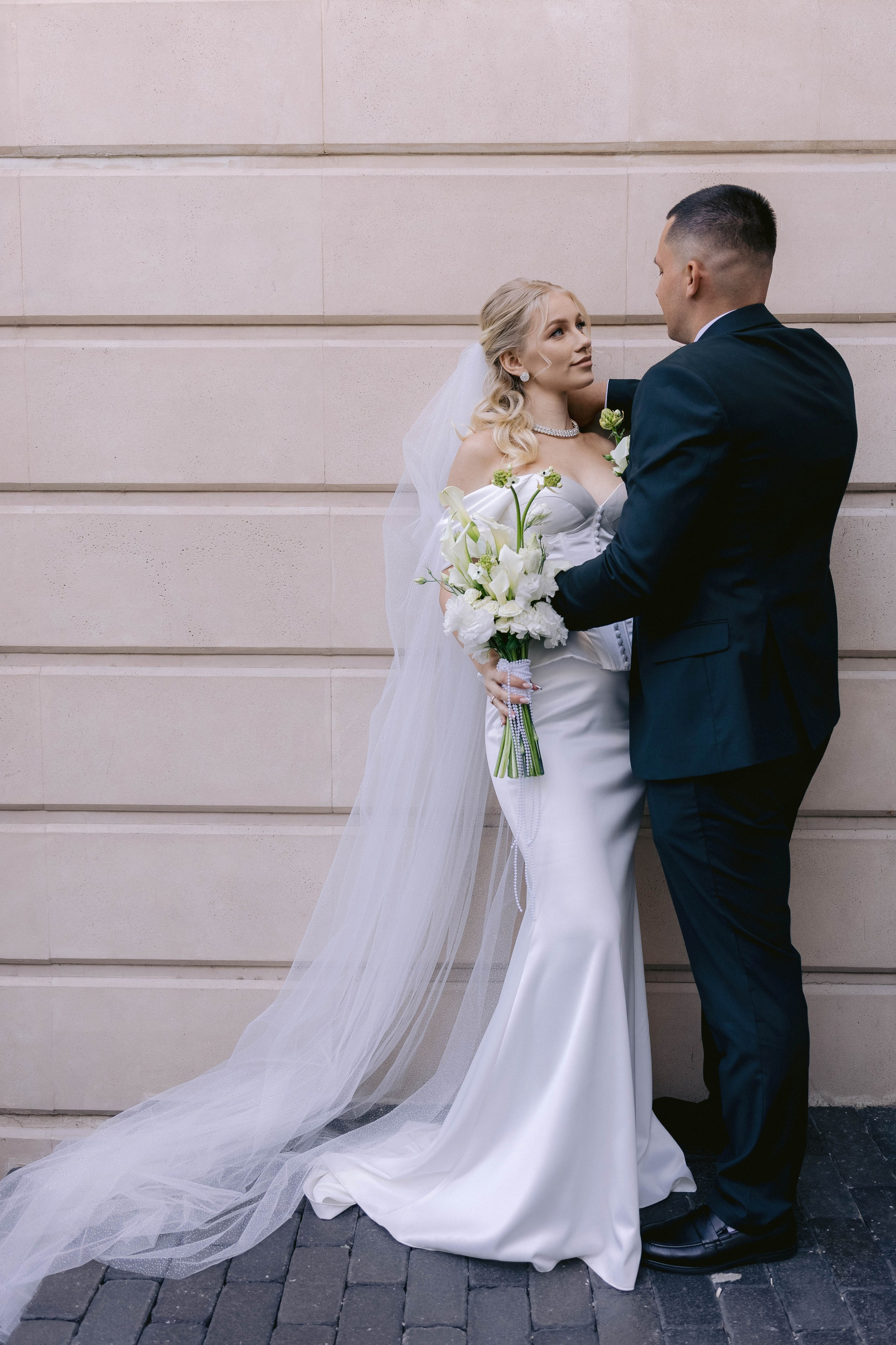 Ангелина, Ефим (прогулка после ЗАГСа). Фотограф в Волгограде Кристина Прохоренко