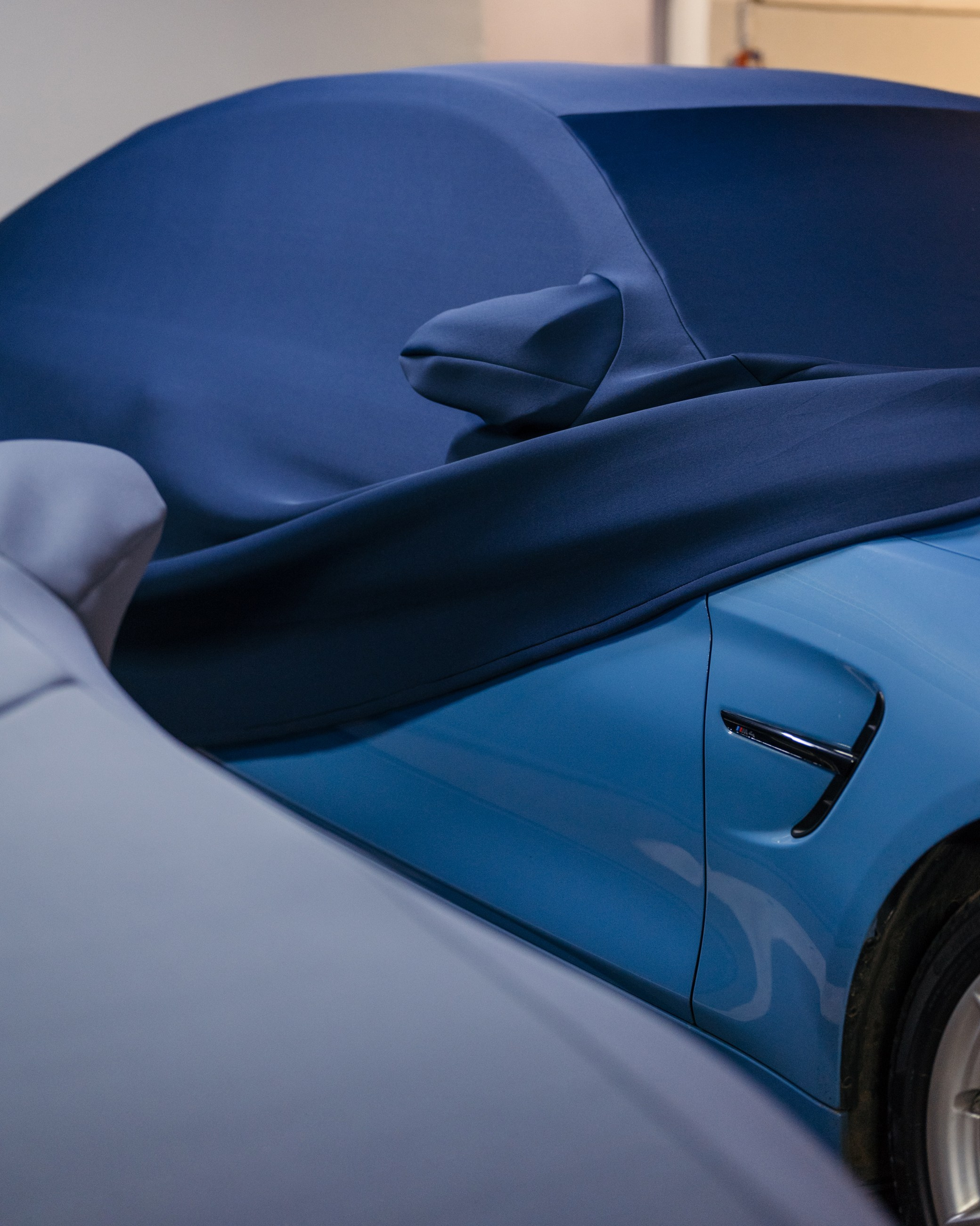 Porsche GT3 и BMW M4 чехлы для гаражного хранения. DeLorein