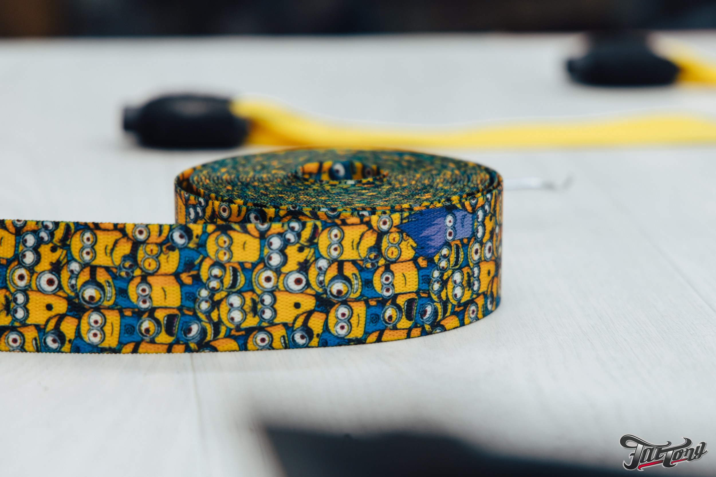 Alfa Romeo Giulia ремни безопасности с принтом и оклейка проемов. DeLorein