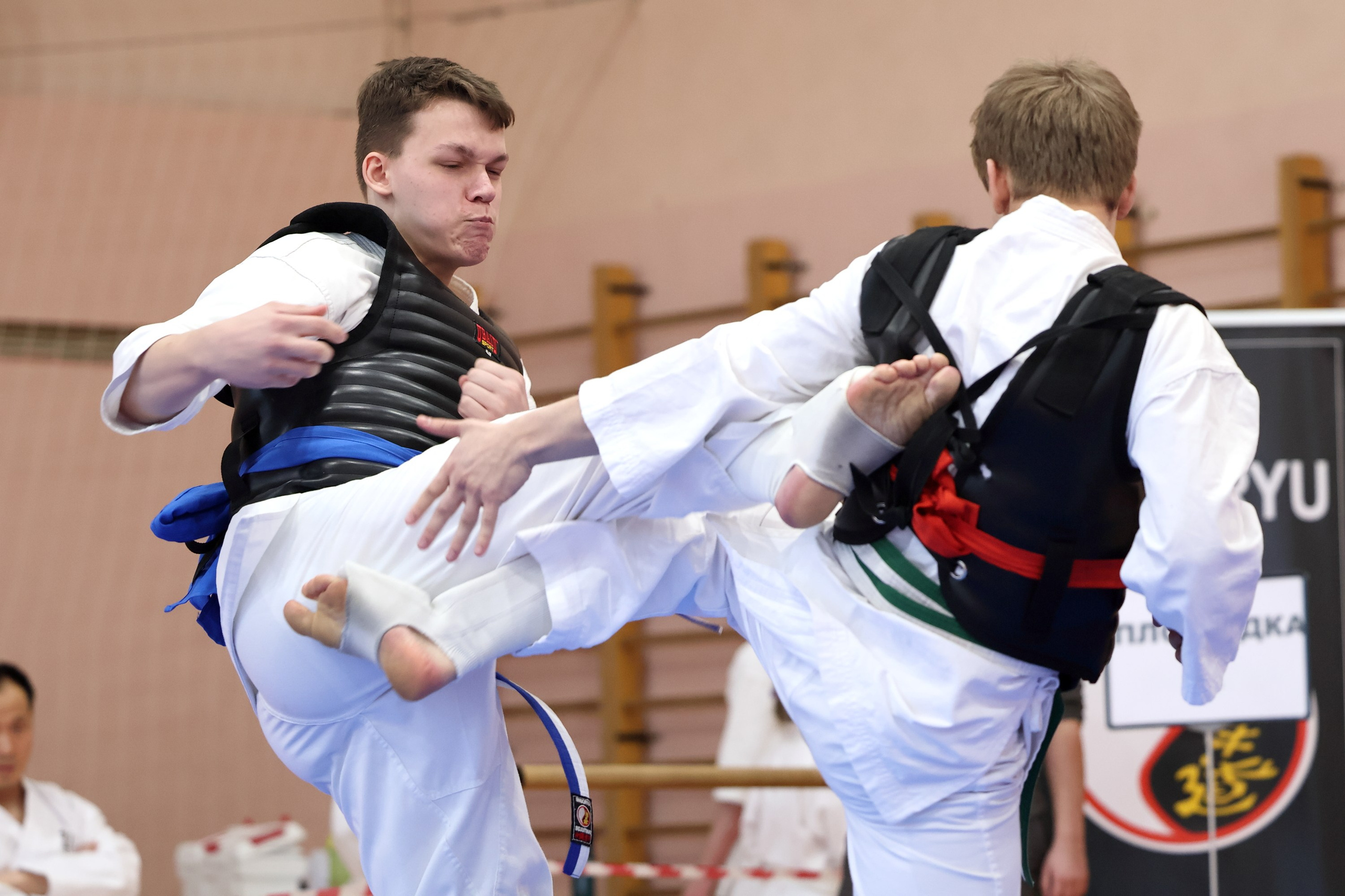 Соревнования по КУМИТЭ: Бои в жилетах. Спортивный и репортажный фотограф Ермакова Светлана