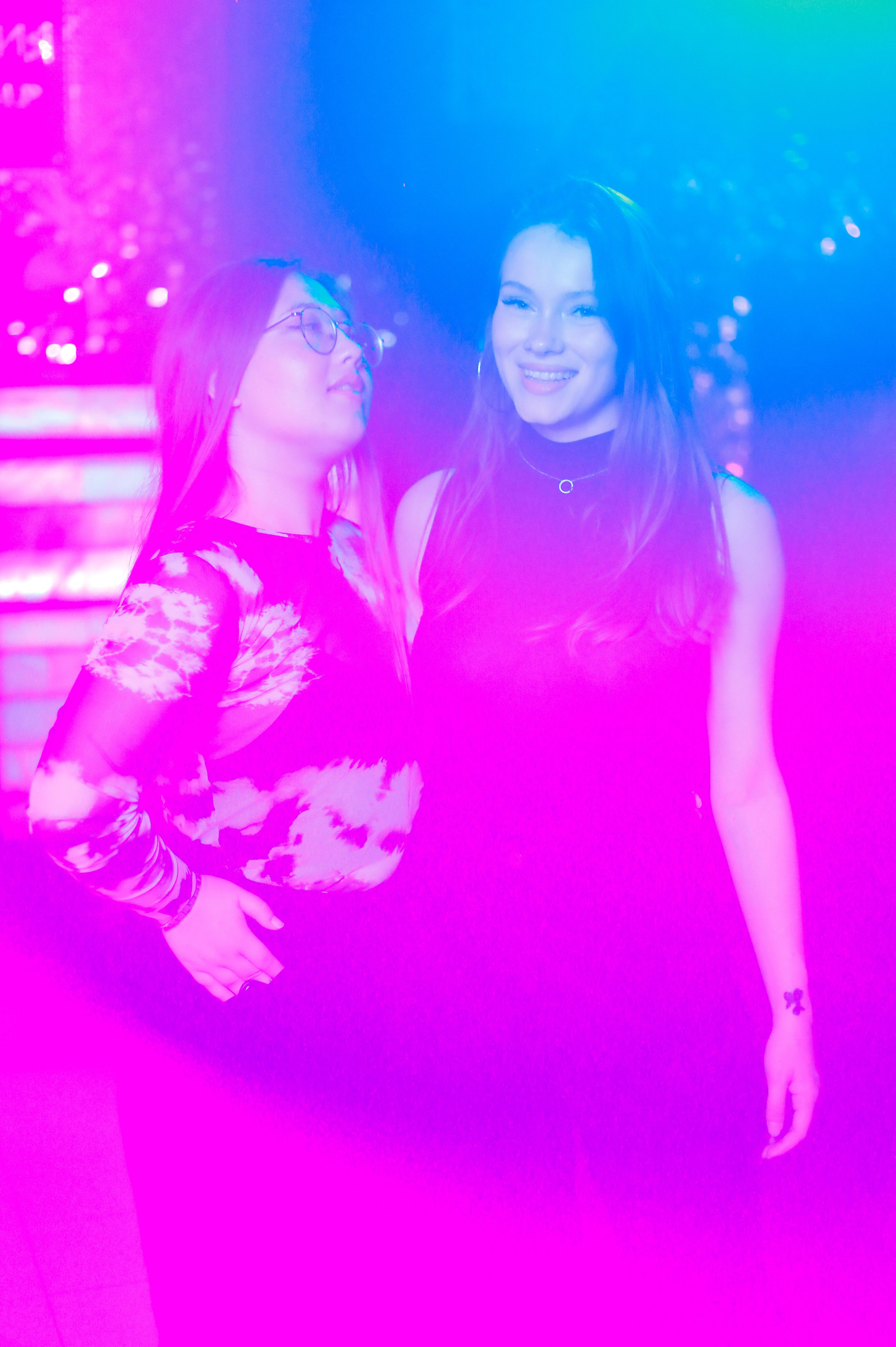 Клуб Резиденция лучшее. Контакты