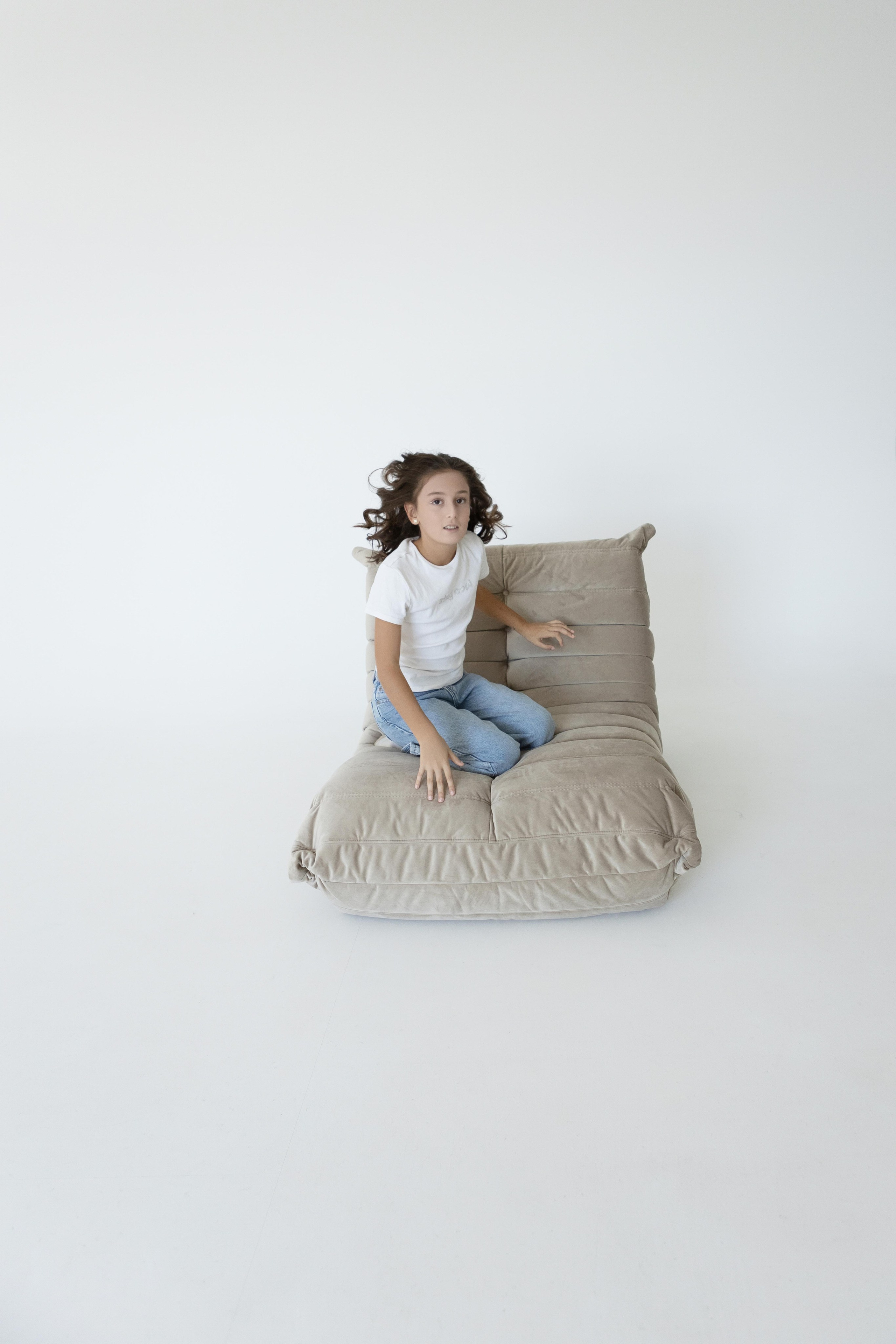 Сестры в студии. Семен Соколов