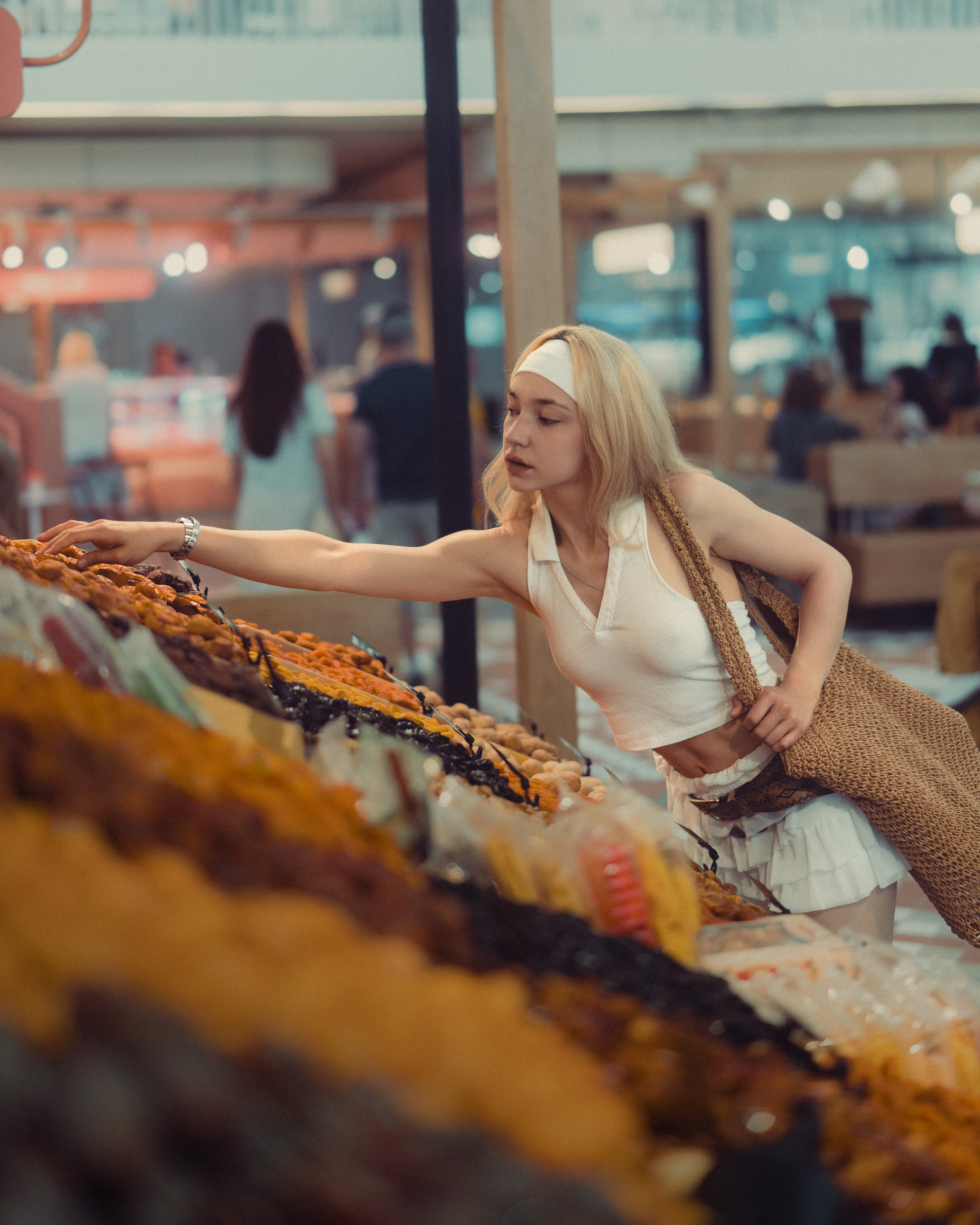 Women's street photo shoot in Kazan - Anton Avanzato