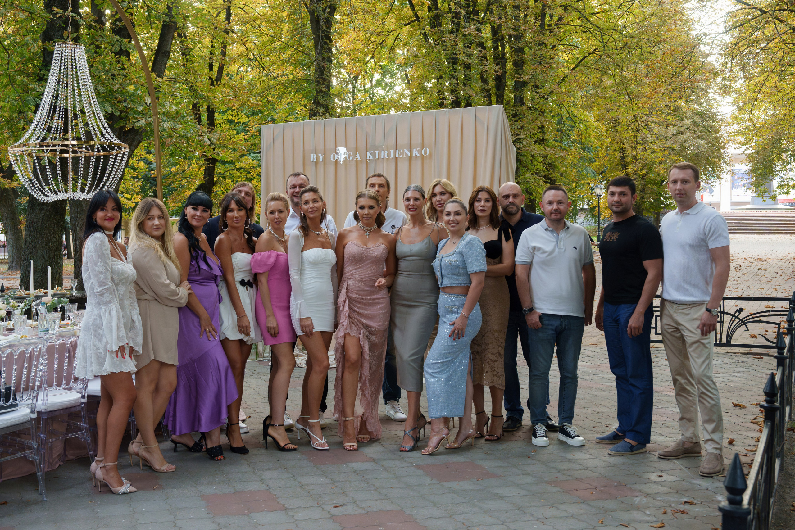 BY OLGA KIRIENKO. Свадебный и репортажный фотограф Элина Козырьянова