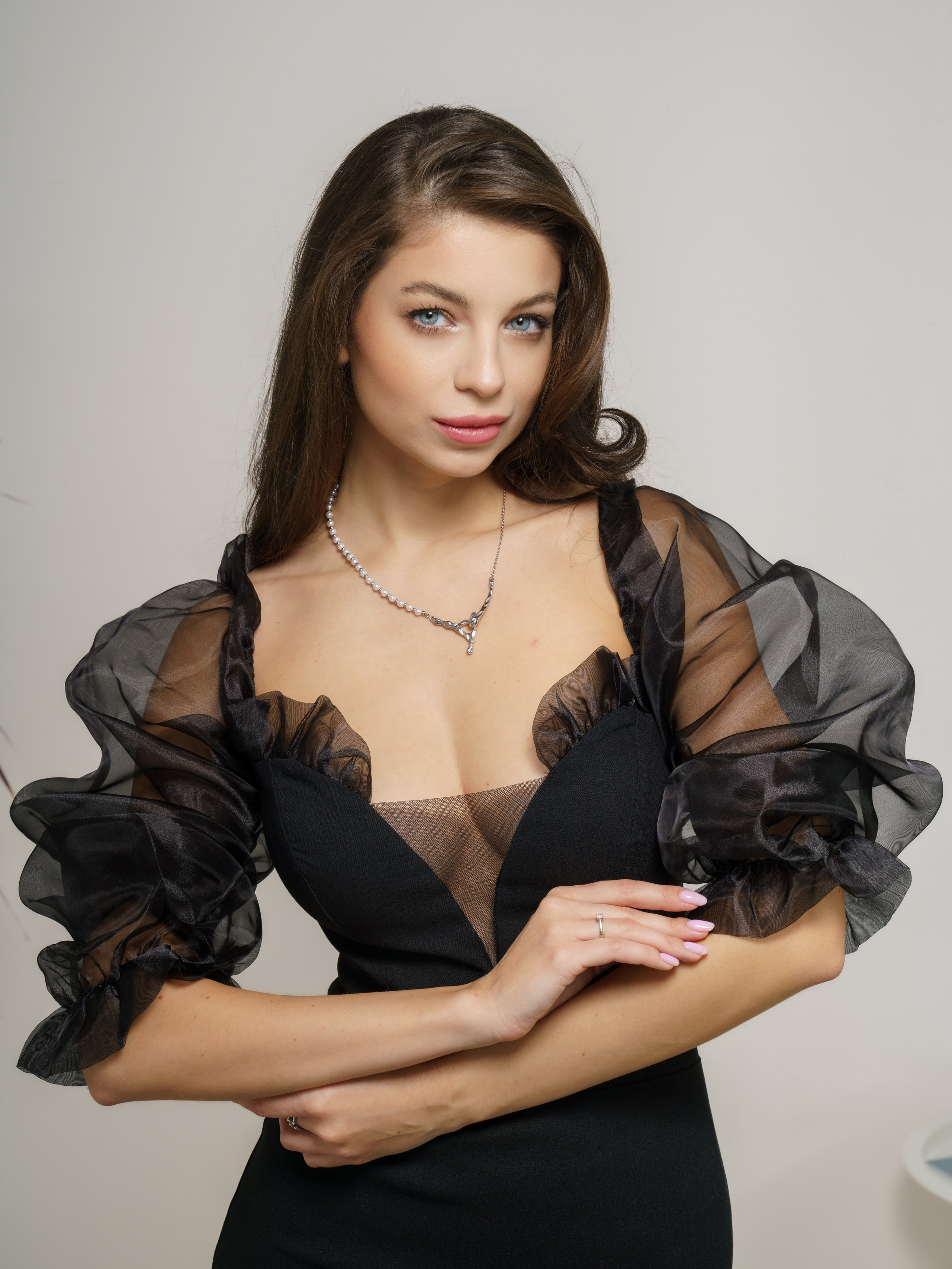 Анна, 40-42 р-р, 168 рост. KED Production — продакшн из СПб. Создаём фото, видео и контент, который помогает брендам и селлерам продавать больше