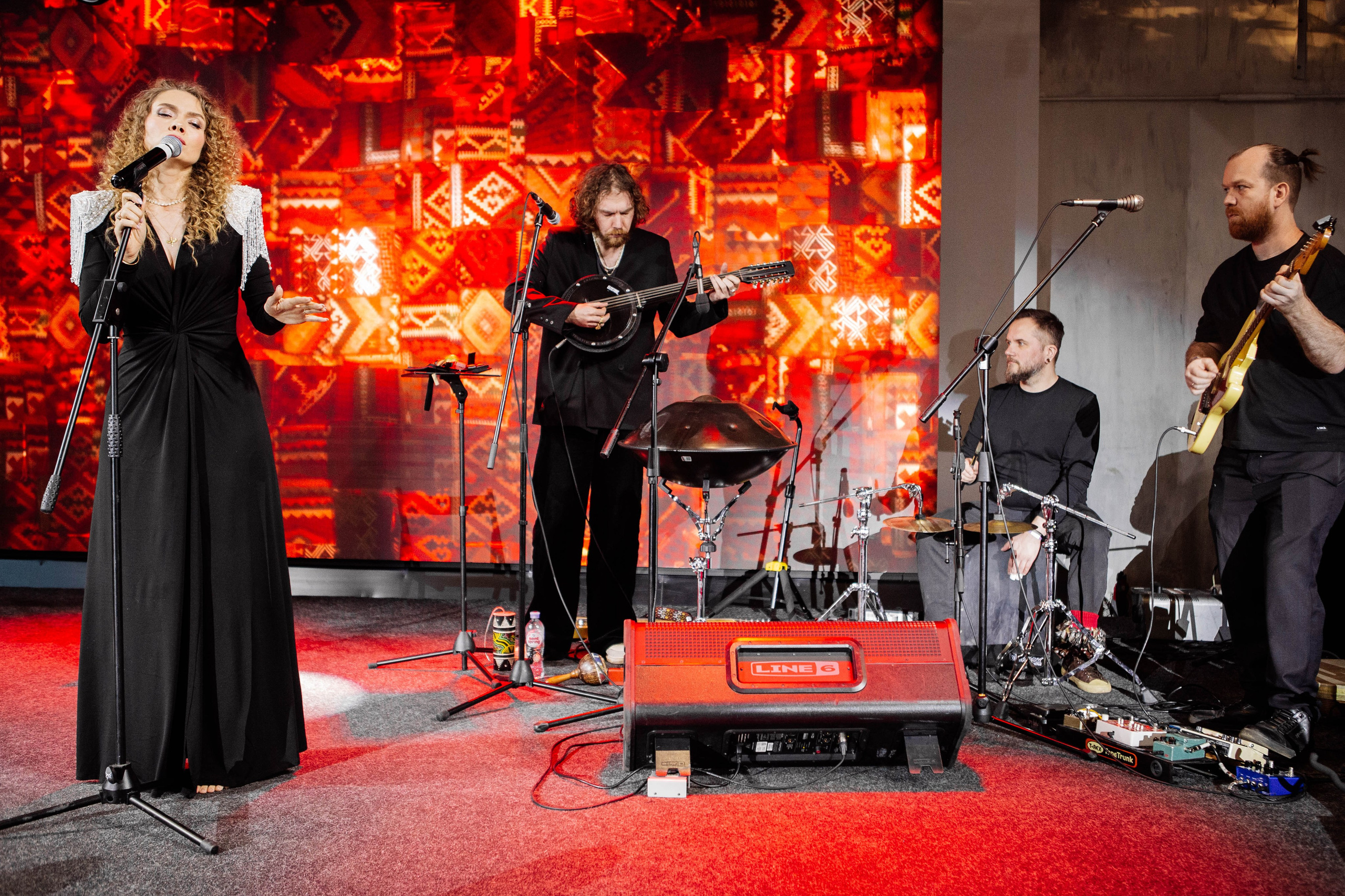 ШОУ ВЛАДИМИРА ДРЕВСА. Репортажный фотограф Москва (детские праздники, квизы, концерты, дни рождения, свадьбы)