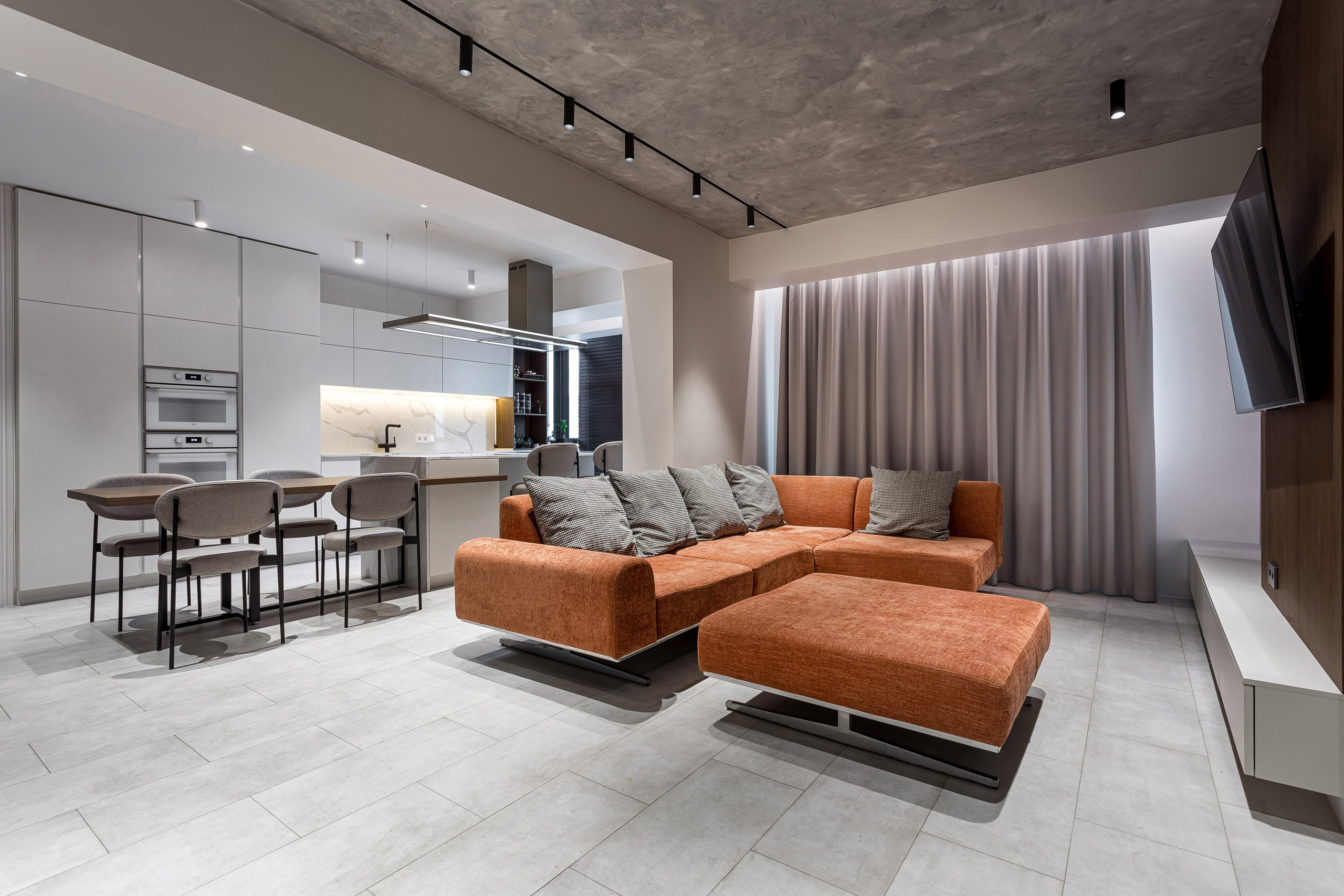 Photography with designers. Interior photographer Vitalii in Portland and Vancouver