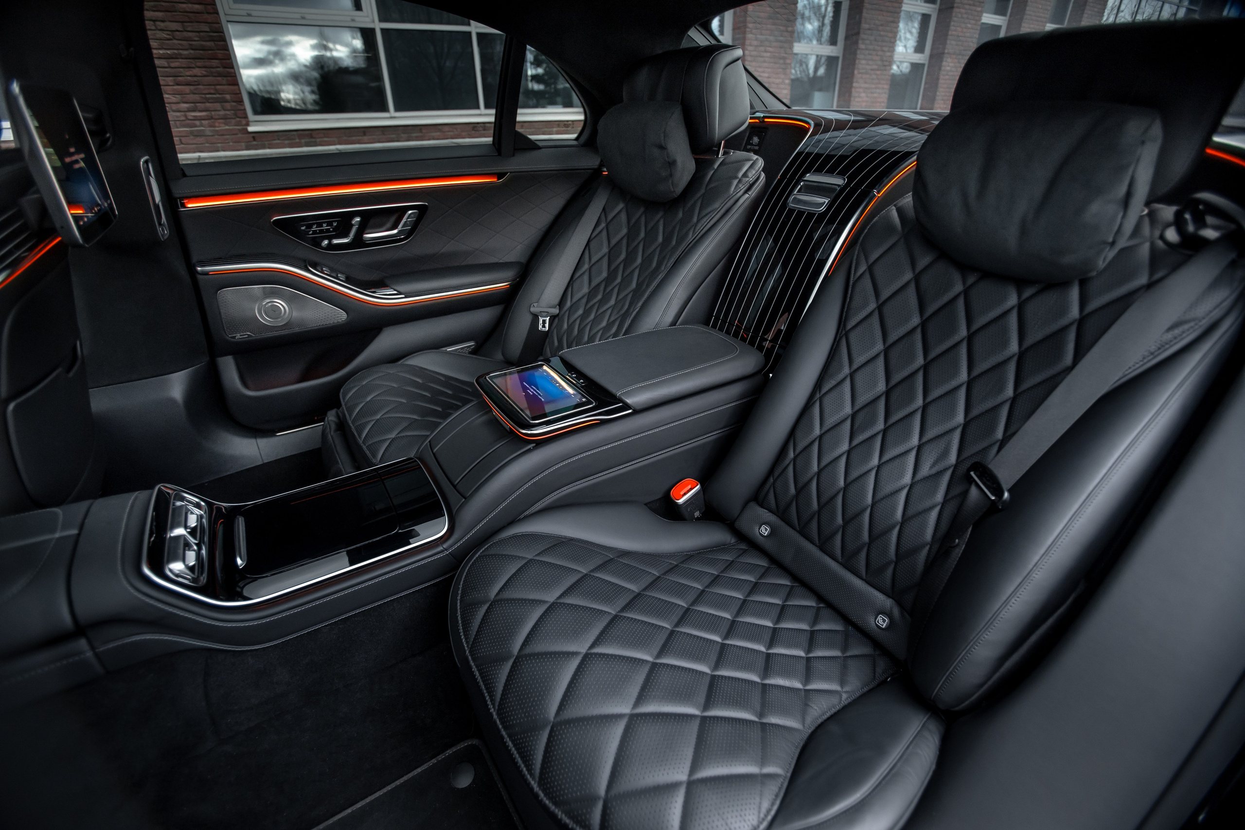 Автомобильный фотограф в Москве Андрей Емельянов