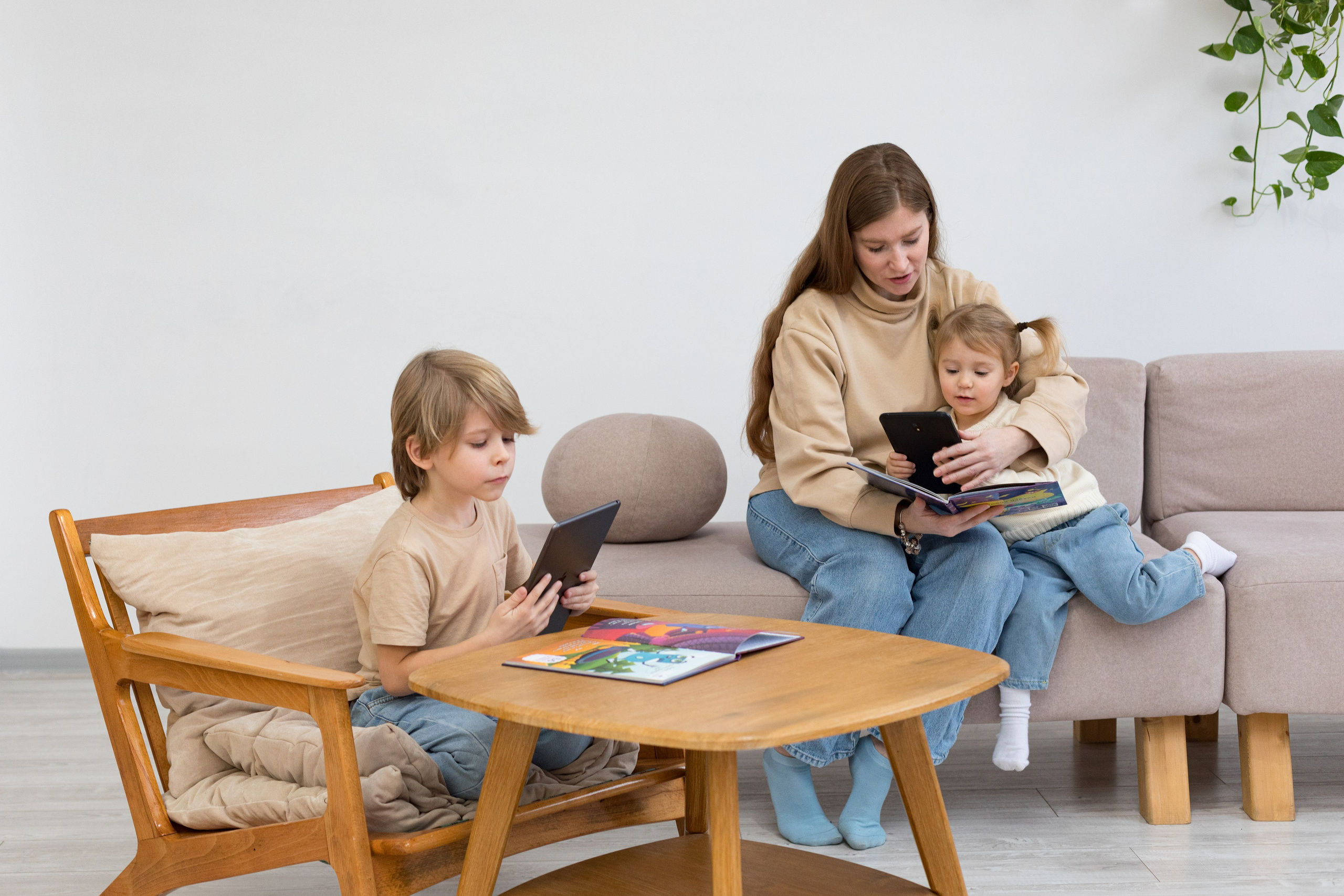 Фотосессия игрового контента с детьми для детского бренда. Детский и контент фотограф Надя Волкова Санкт-Петербург