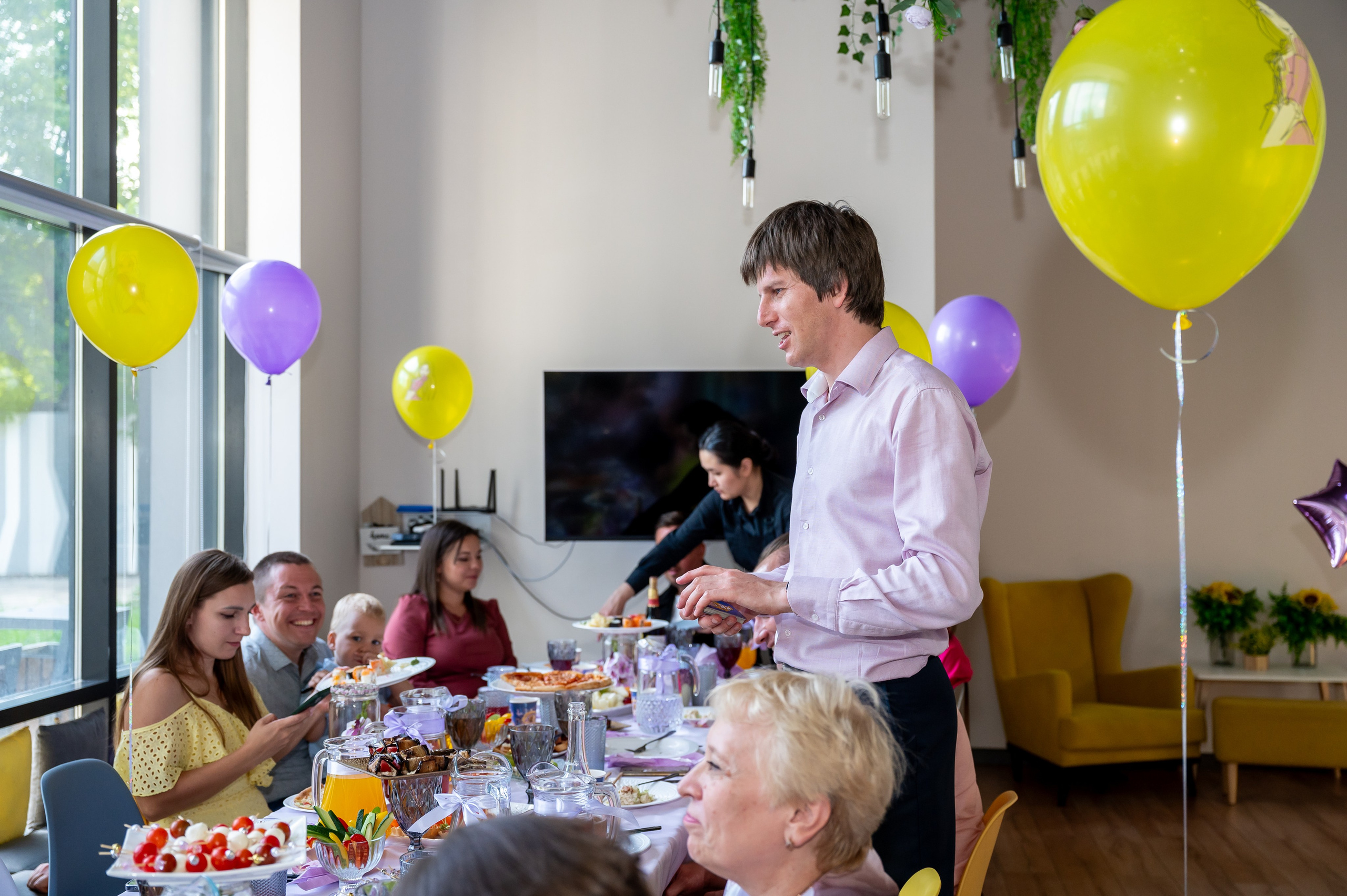 ДР в лофте с фокусником