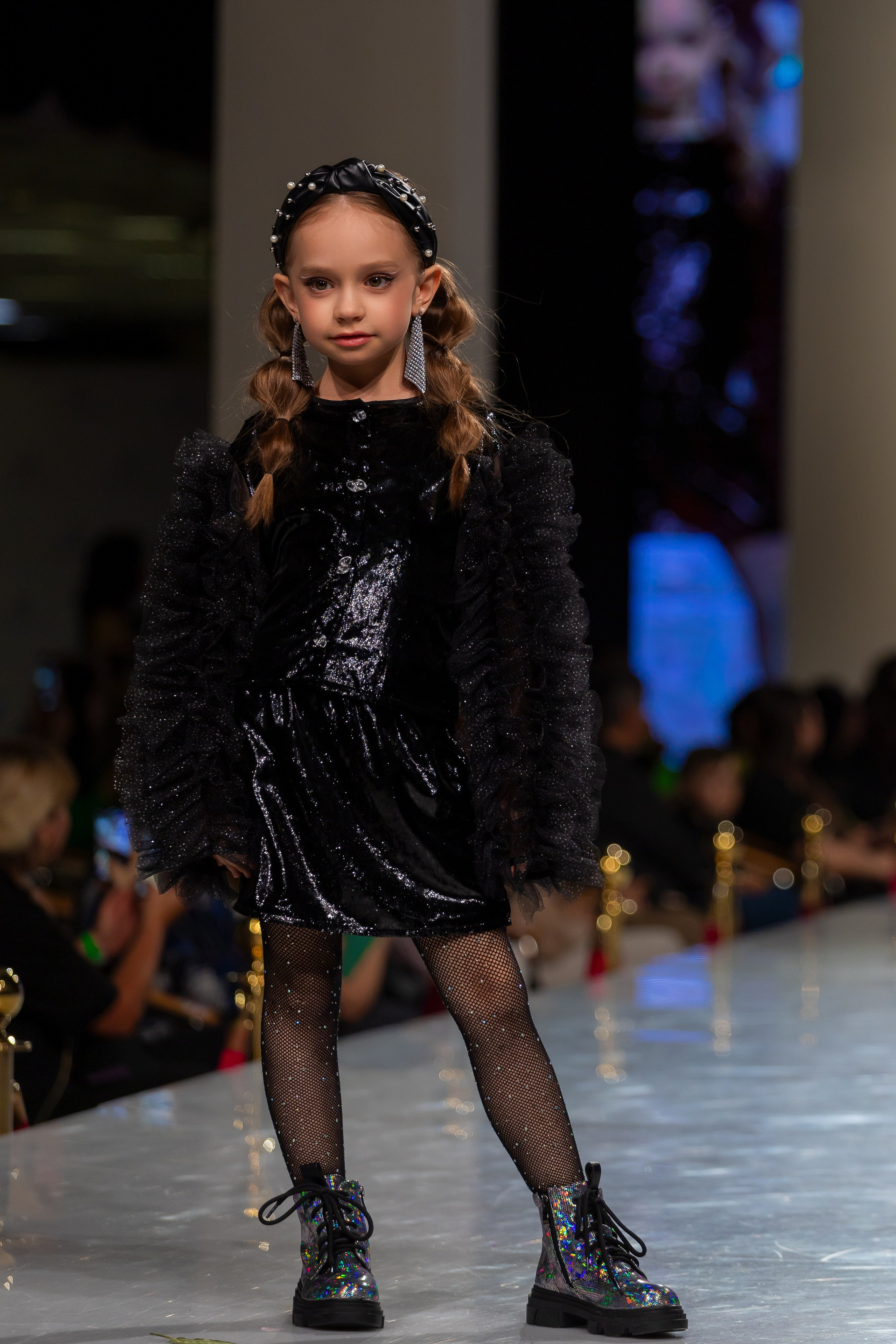 Estet Fashion Week. Photomantis