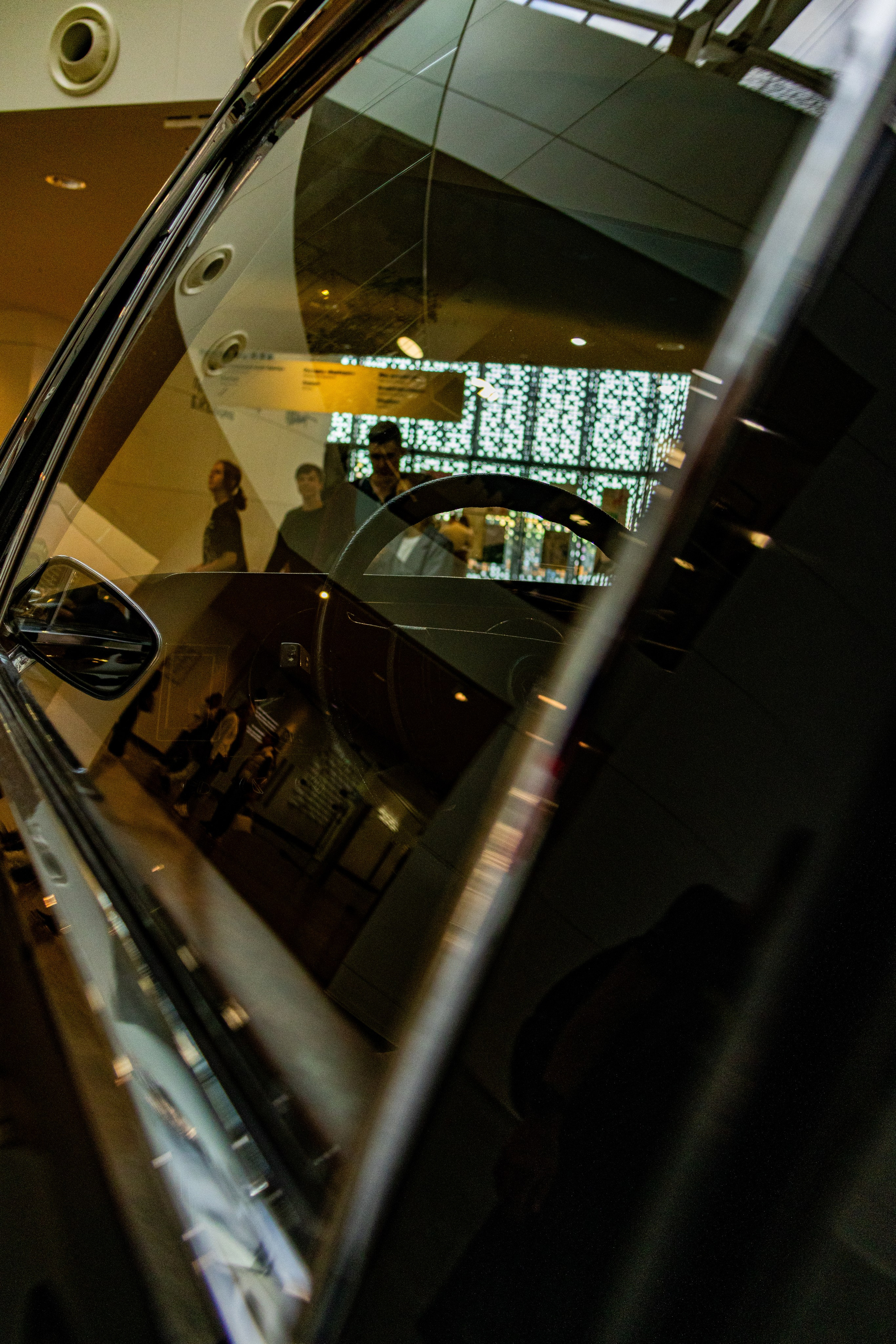 Екатеринбург. Jean De Vivre Gallery