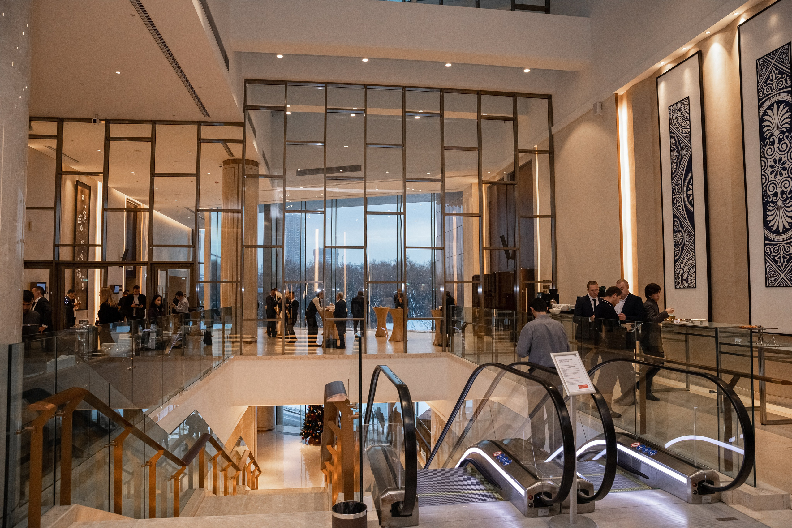 Фотограф брендов и бизнеса в Москве Алексей Сентюрин