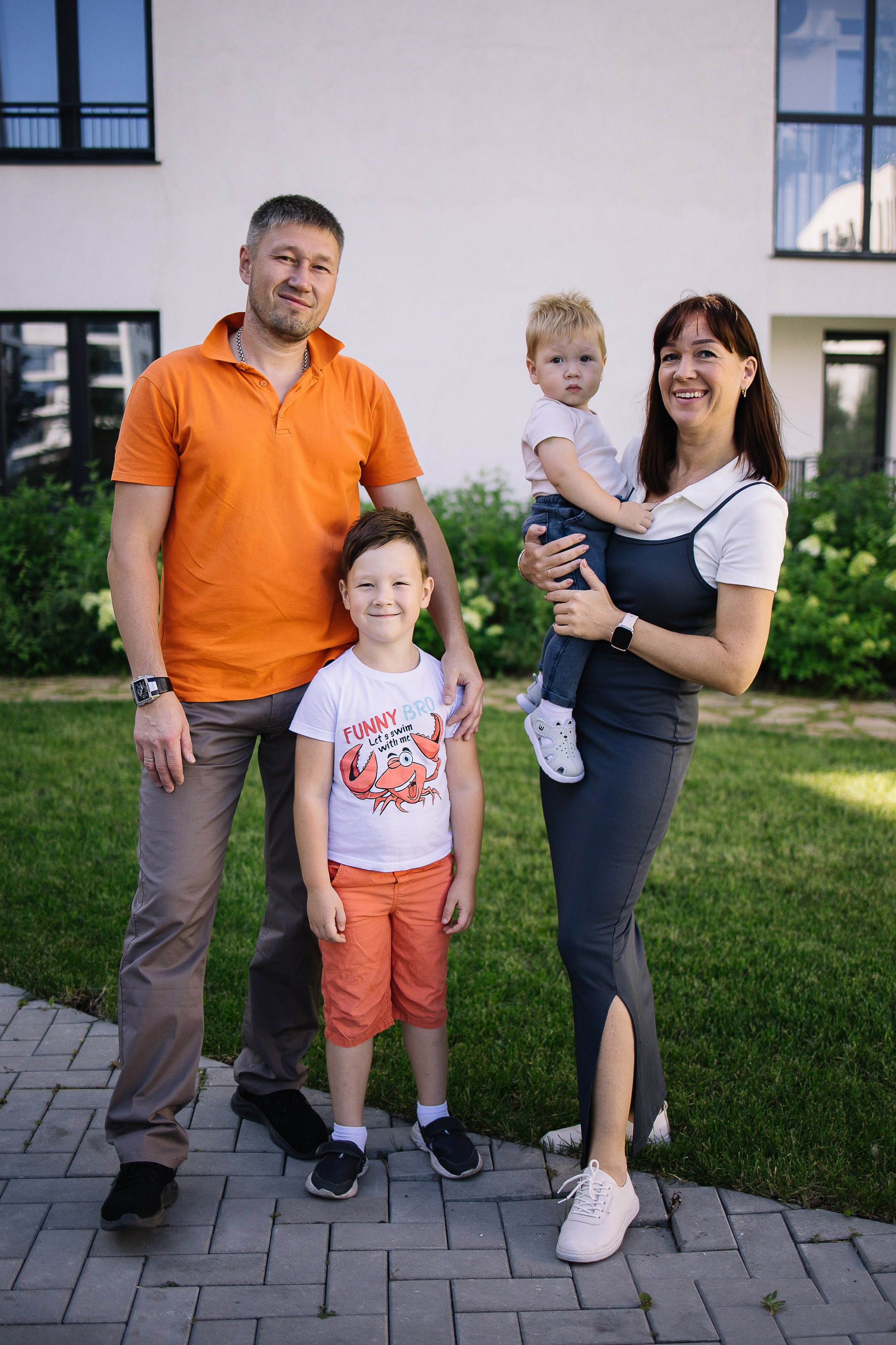 Утренняя семейная прогулка в Михайловском парк-квартале. Семейный фотограф в Томске Максимова Екатерина