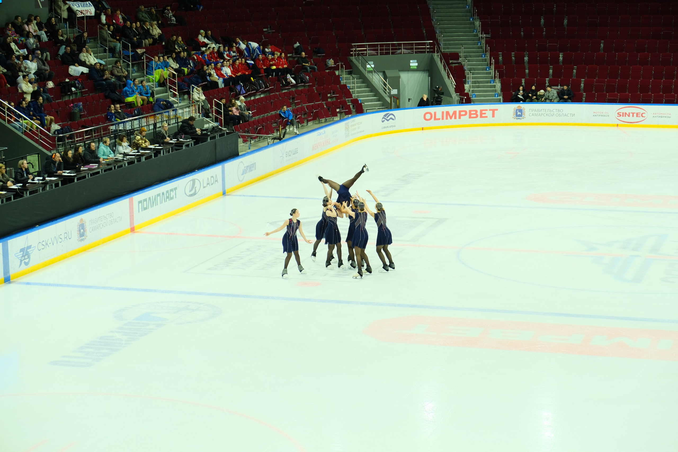 «Самарочка» этап кубка России по синхронному фигурному катанию. Александр Носов. Портретный и репортажный фотограф в Самаре