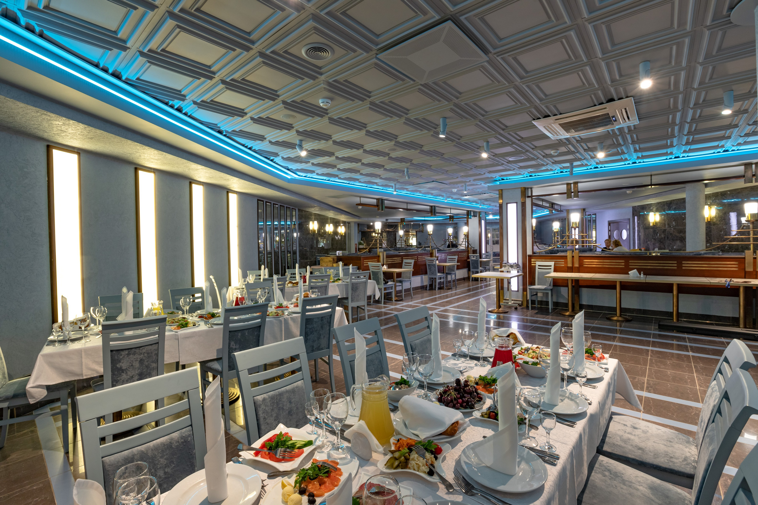 Банкетный зал при отеле «Нептун». Фотограф Махлаева Виктория/Санкт-Петербург