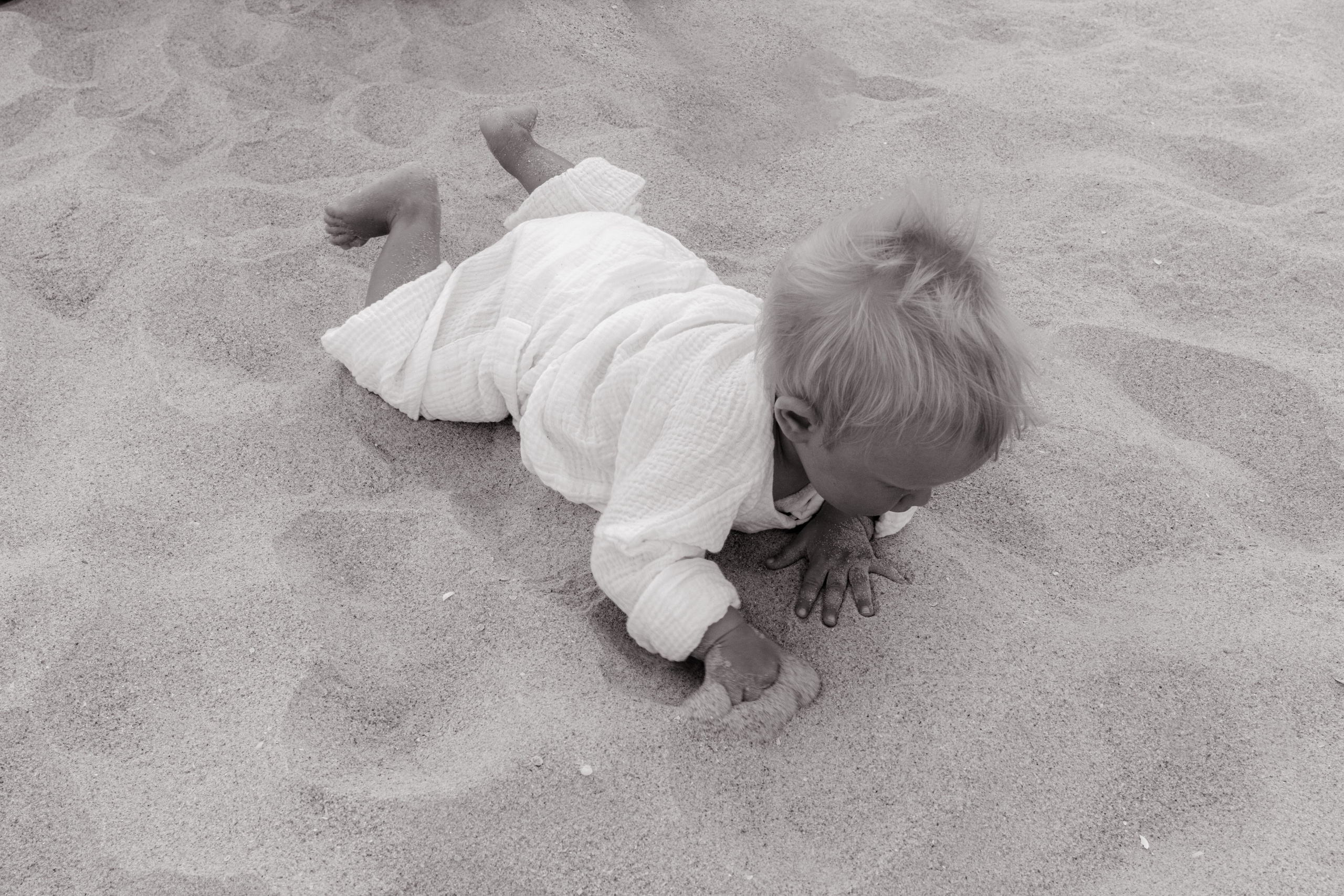 Mother and daughters. Portrait photographer Nha Trang | Julia Meshanina