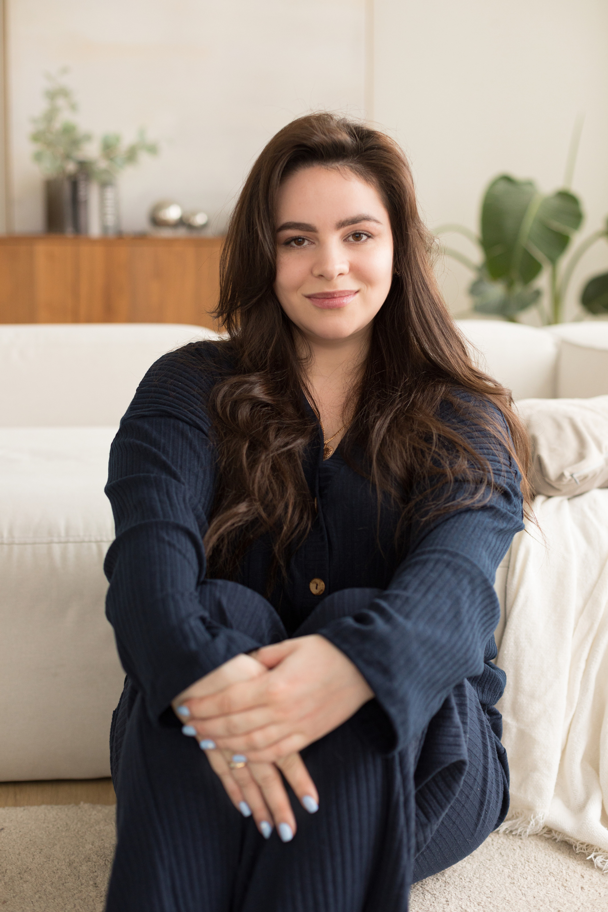 Индивидуальная фотосессия в студии mimika. Детский и контент фотограф Надя Волкова Санкт-Петербург