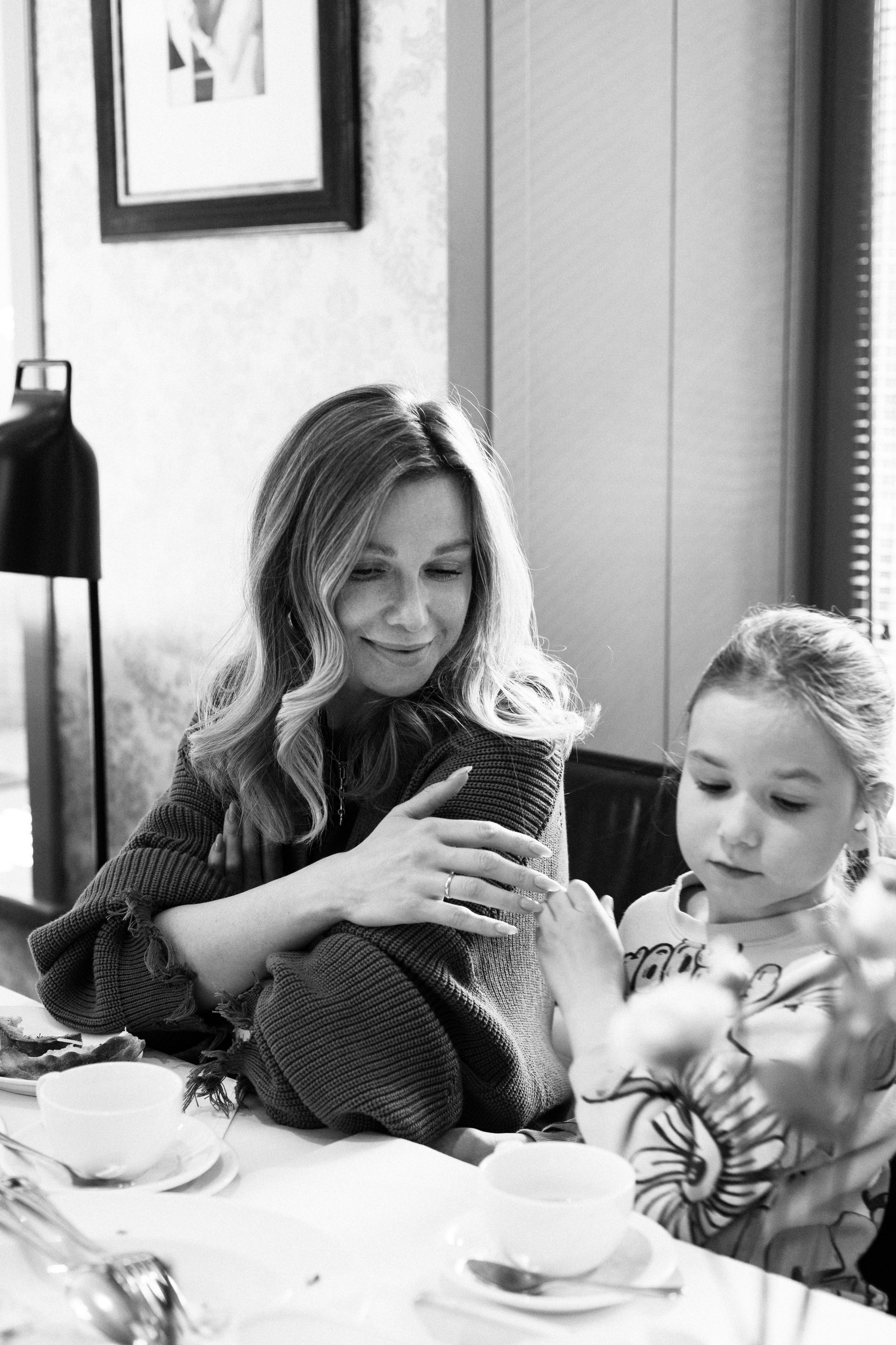 Фотопрогулка мамы и дочки в Михайловском саду. Детский и контент фотограф Надя Волкова Санкт-Петербург