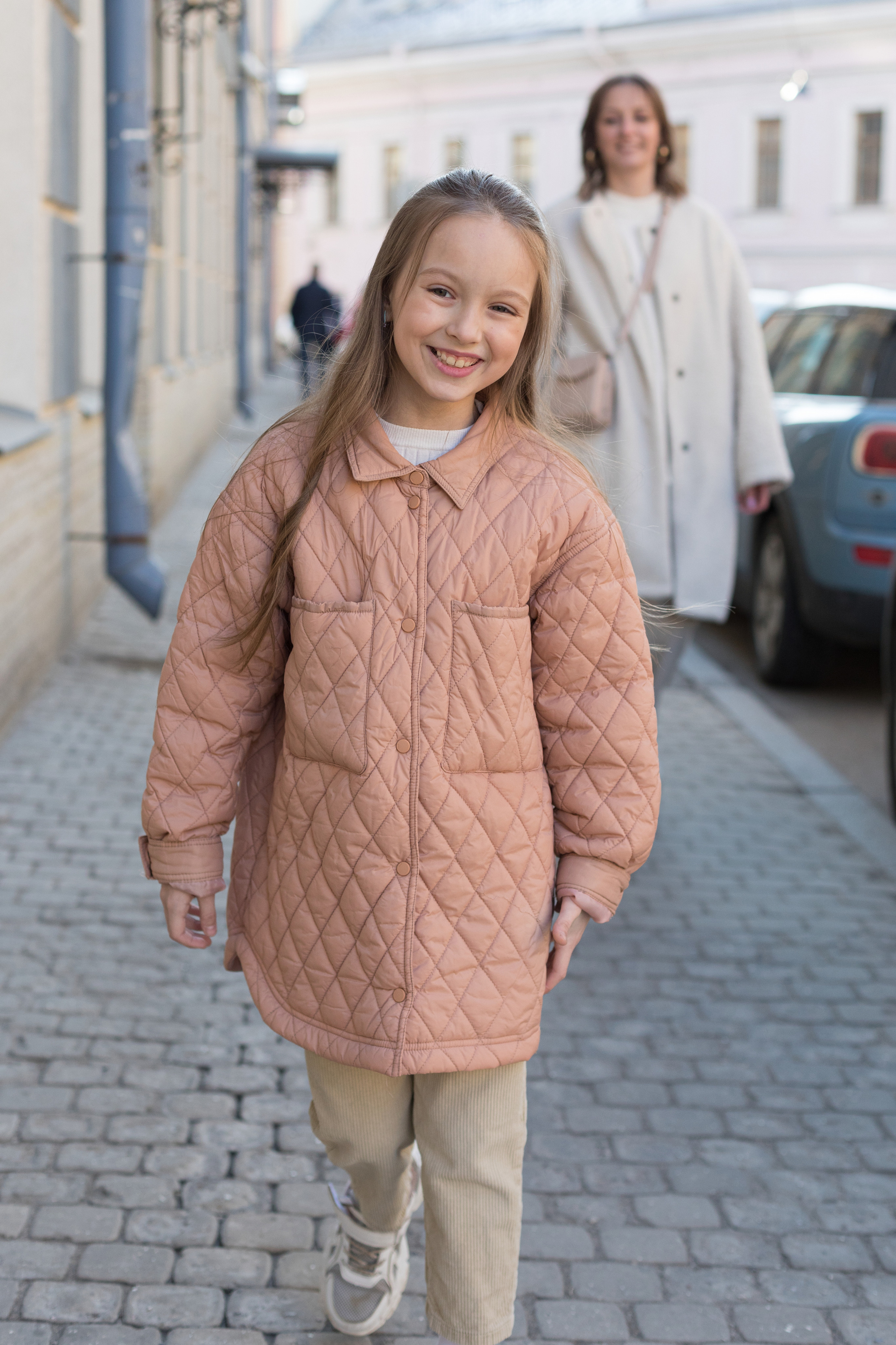 Летняя фотопрогулка мамы и дочки на Васильевском острове. Детский и контент фотограф Надя Волкова Санкт-Петербург