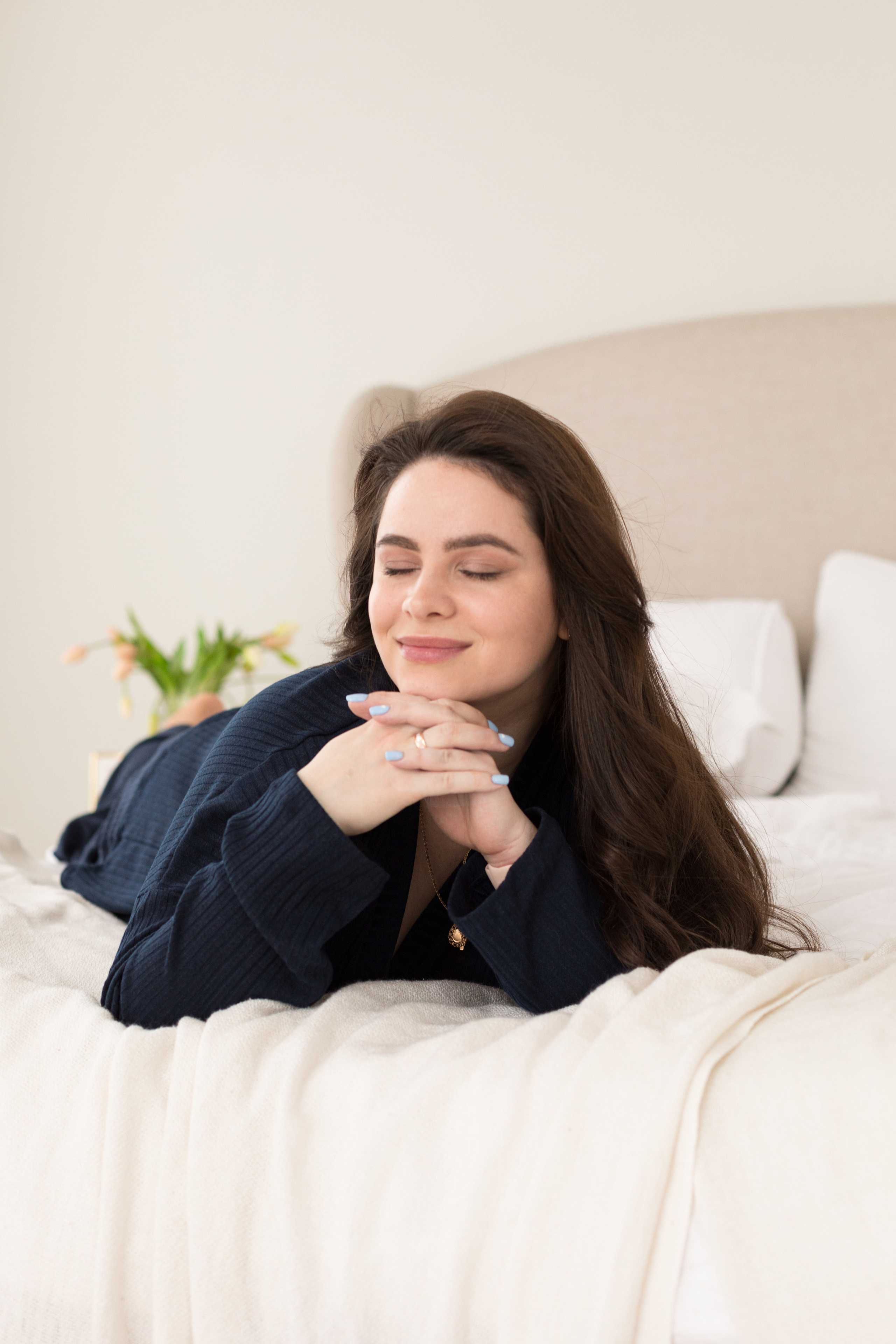 Индивидуальная фотосессия в студии mimika. Детский и контент фотограф Надя Волкова Санкт-Петербург